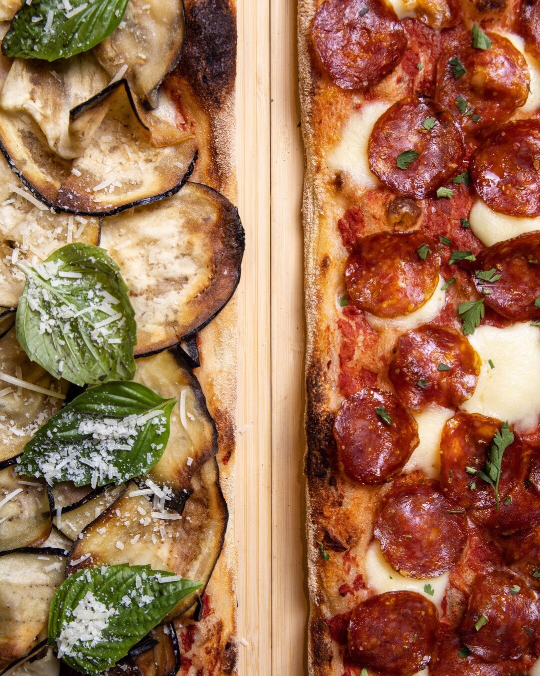 On est toujours TR&Egrave;S fiers de pr&eacute;senter notre pizza Salame Bio des @viandesbiocharlevoix.​​​​​​​​
​​​​​​​​
Elle est dans le Morso Mix de la semaine accompagn&eacute;e de la Margherita et de la tomate heirloom.​​​​​​​​
​​​​​​​​
&Agrave; 
