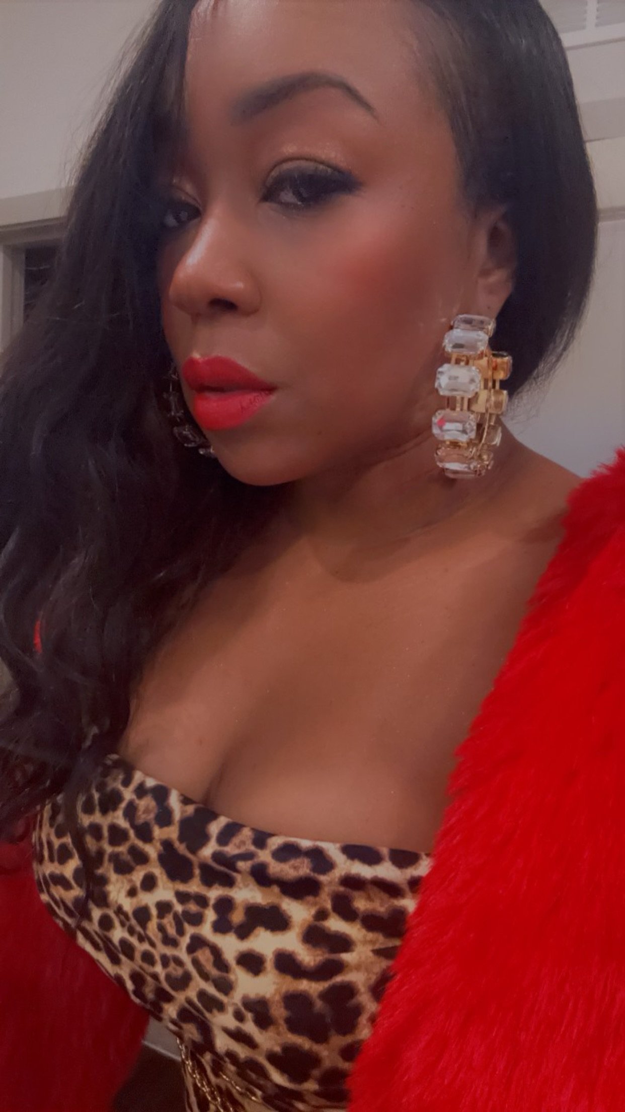 Facetune_18-12-2024-00-29-06.jpeg
