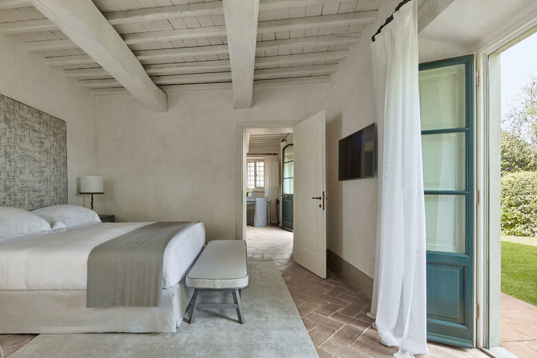 Castello-Del-Nero_Tavernelle-Suite-Bedroom-1.jpeg