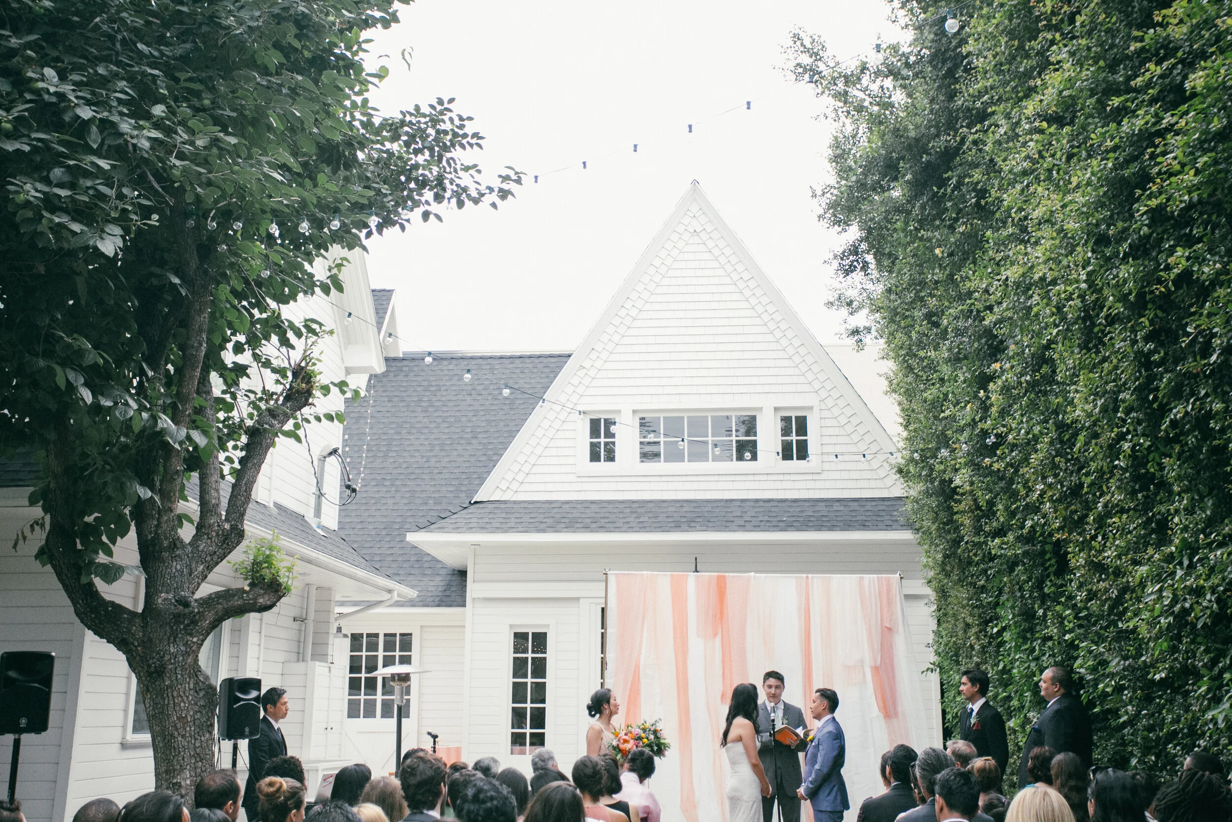 Vibrant Modern Spring Wedding at Lombardi House