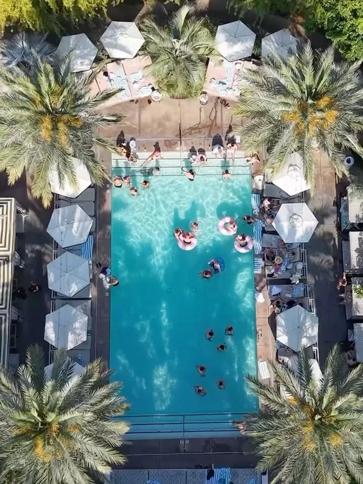 Happy anniversary weekend to David and Garrett! Here is a candid peek into their high energy, fun + love filled weekend in Palm Springs at @sandshotelspa &mdash;it was an absolute dream. 

Pool party, welcome party, dance off, relaxed start to the we