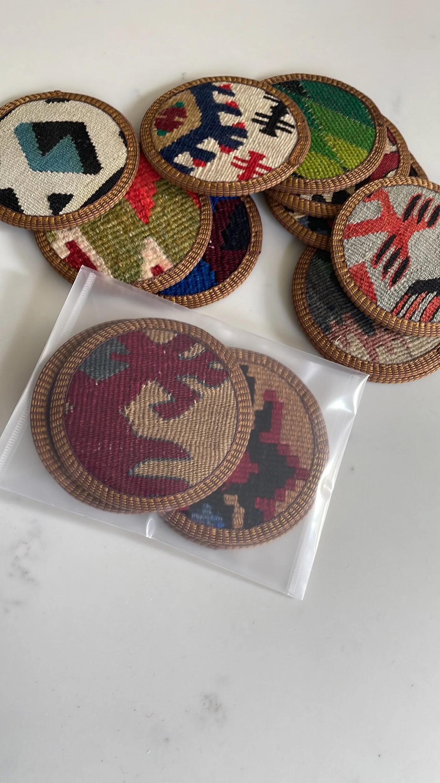 6AA70FEE-E2CC-4BC9-8B50-B2EF16862B61