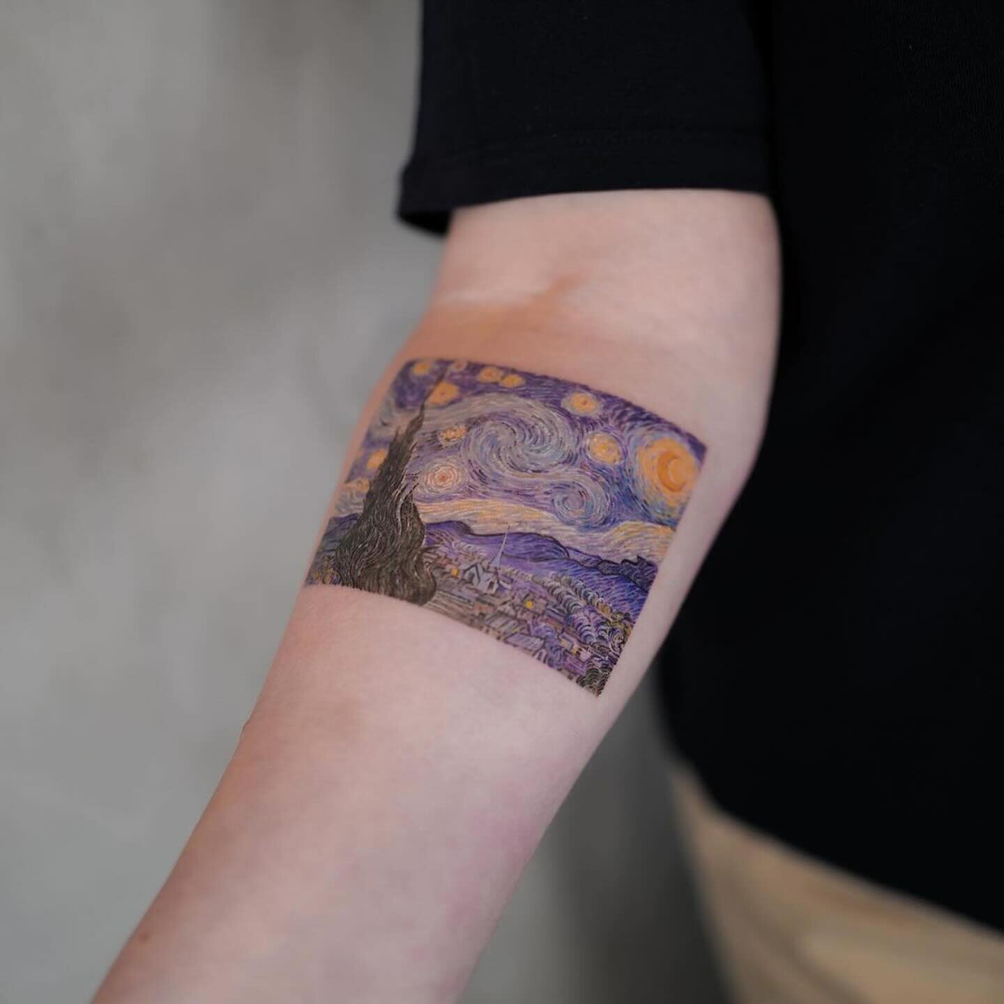 Vincent van Gogh&rsquo;s &ldquo;The Starry Night&rdquo;. 

Done by our founder @evakrdbdk. 

#AtelierEva #FineArtTattoo