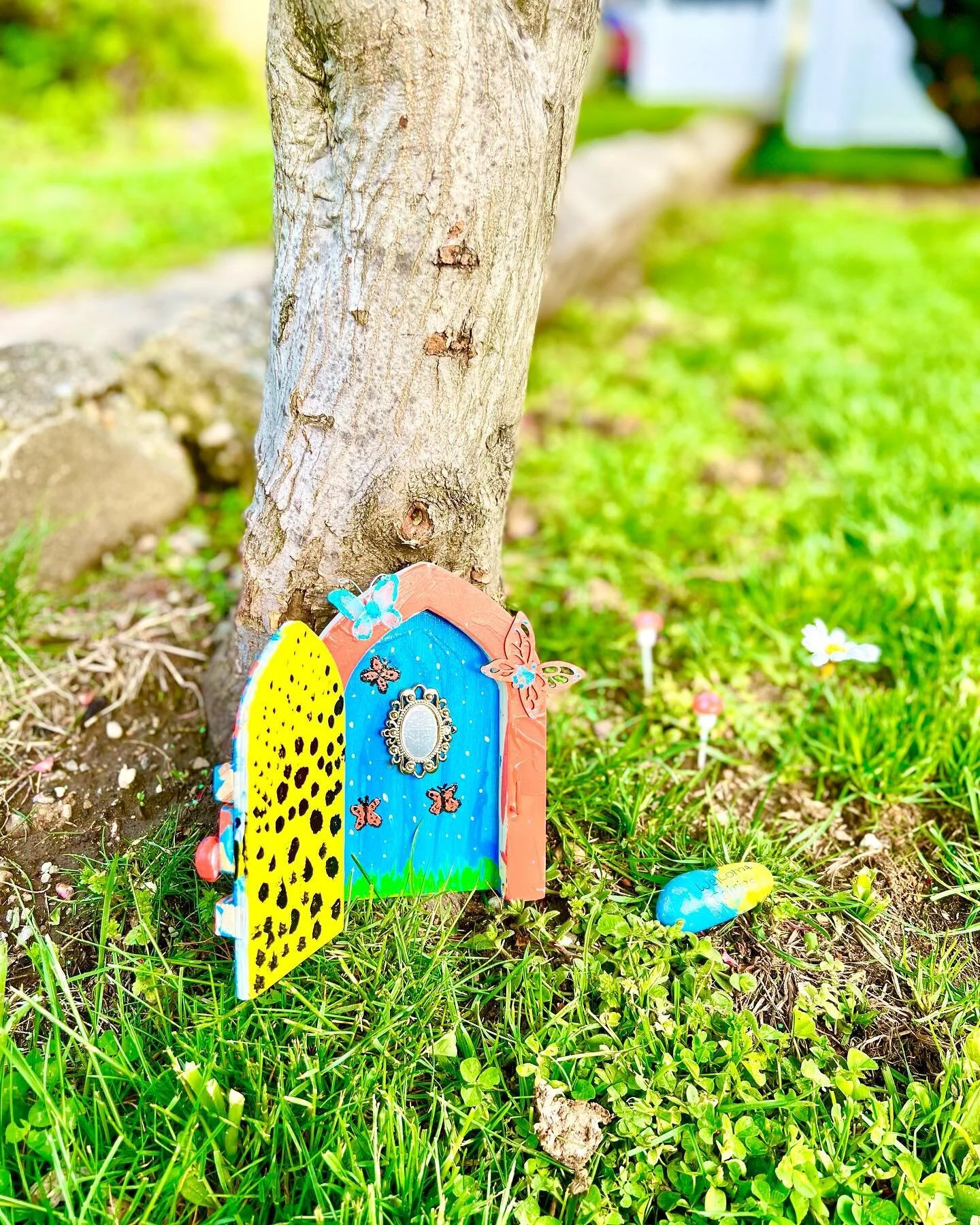 welcome fairies 🧚&zwj;♀️ 🧚&zwj;♀️🧚&zwj;♀️

finding my light in the darkness today 💜🤱