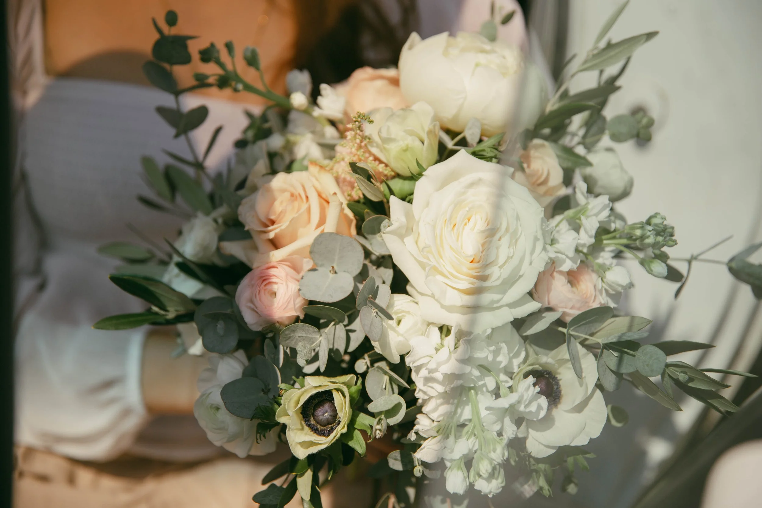 earth_buds_florist_flower_bouquets_winkler.jpg
