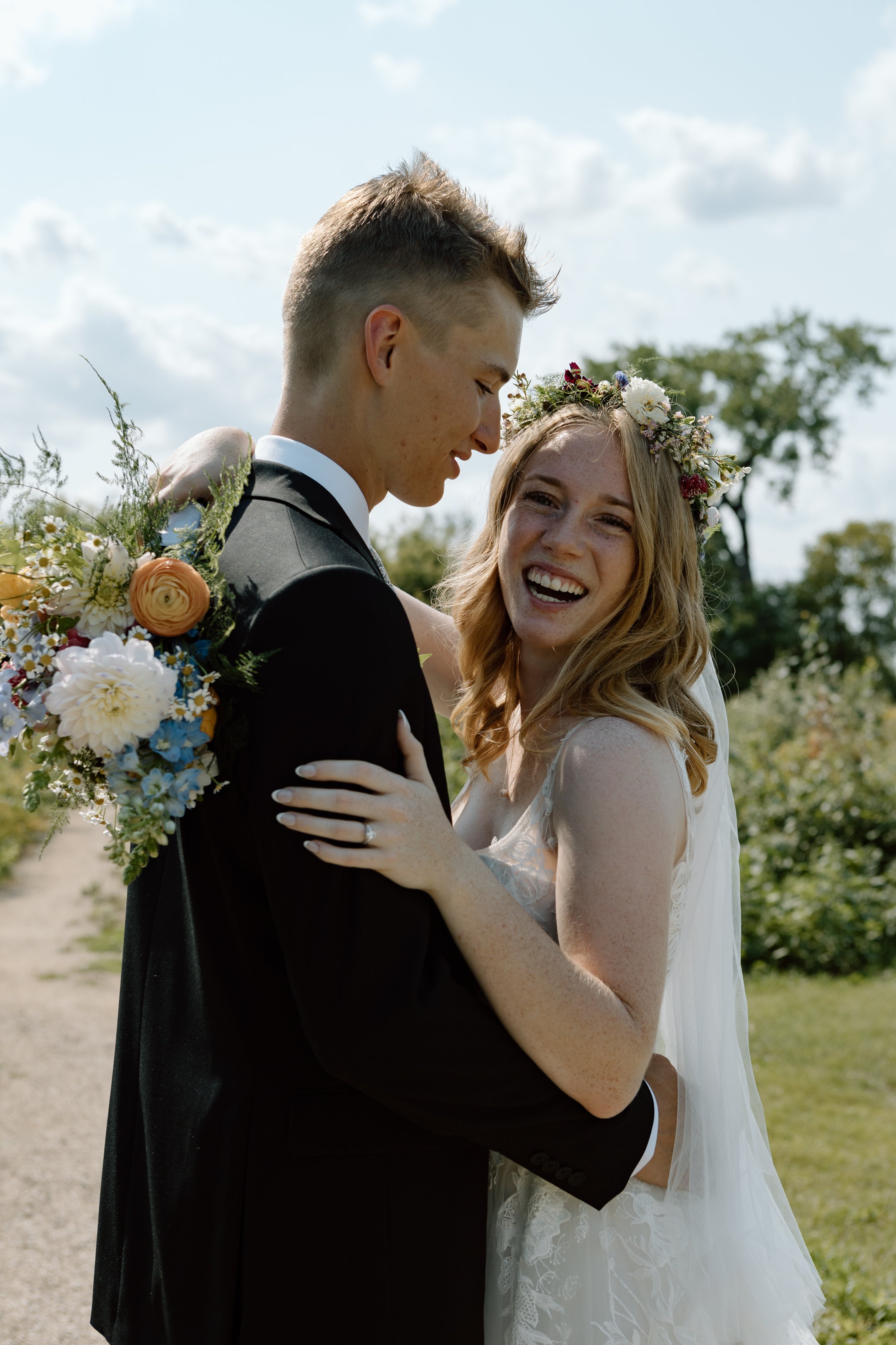 earth_buds_florist_winkler_bridal_flower_crown.jpg