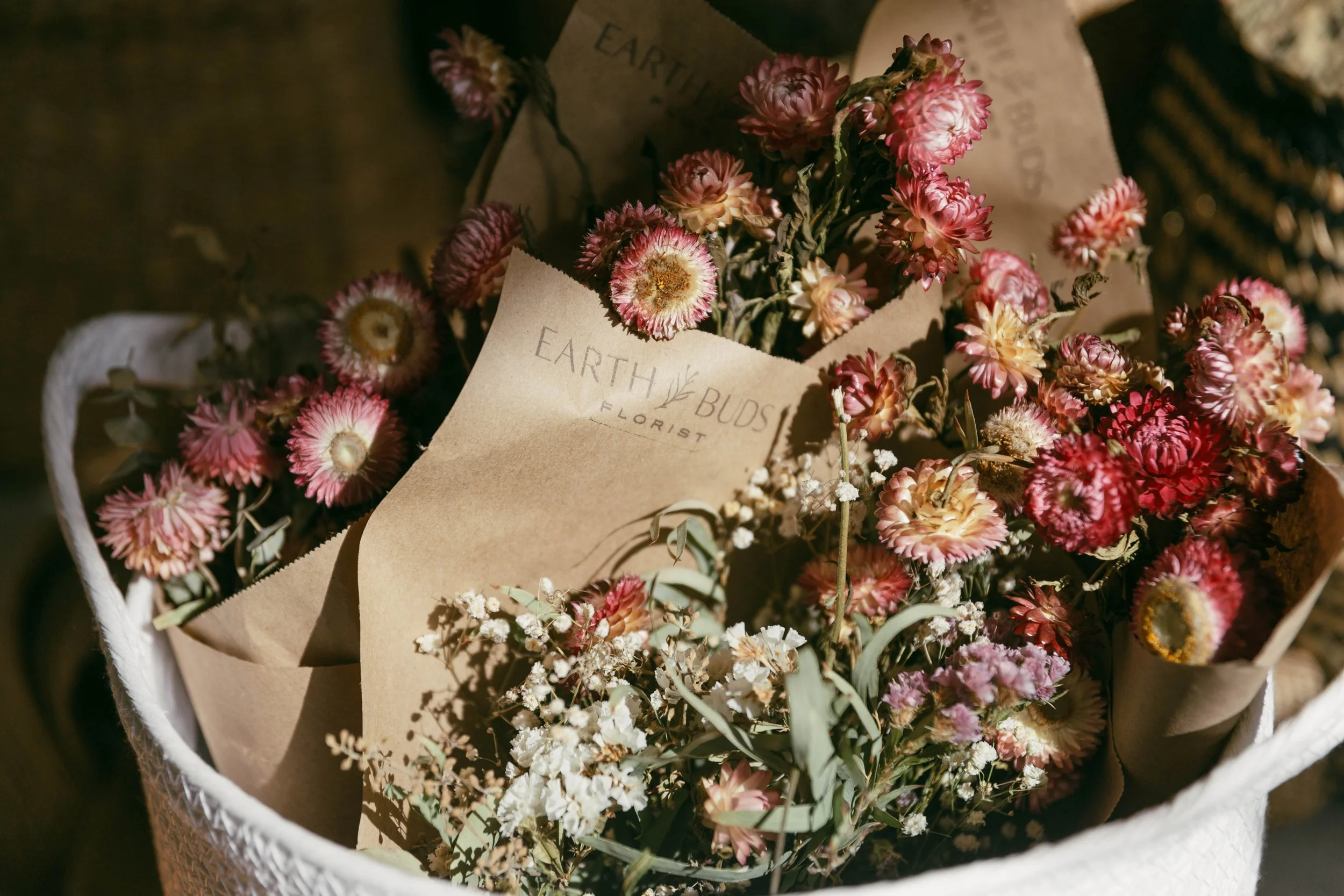 earth_buds_florist_dried_flowers_shop.jpg