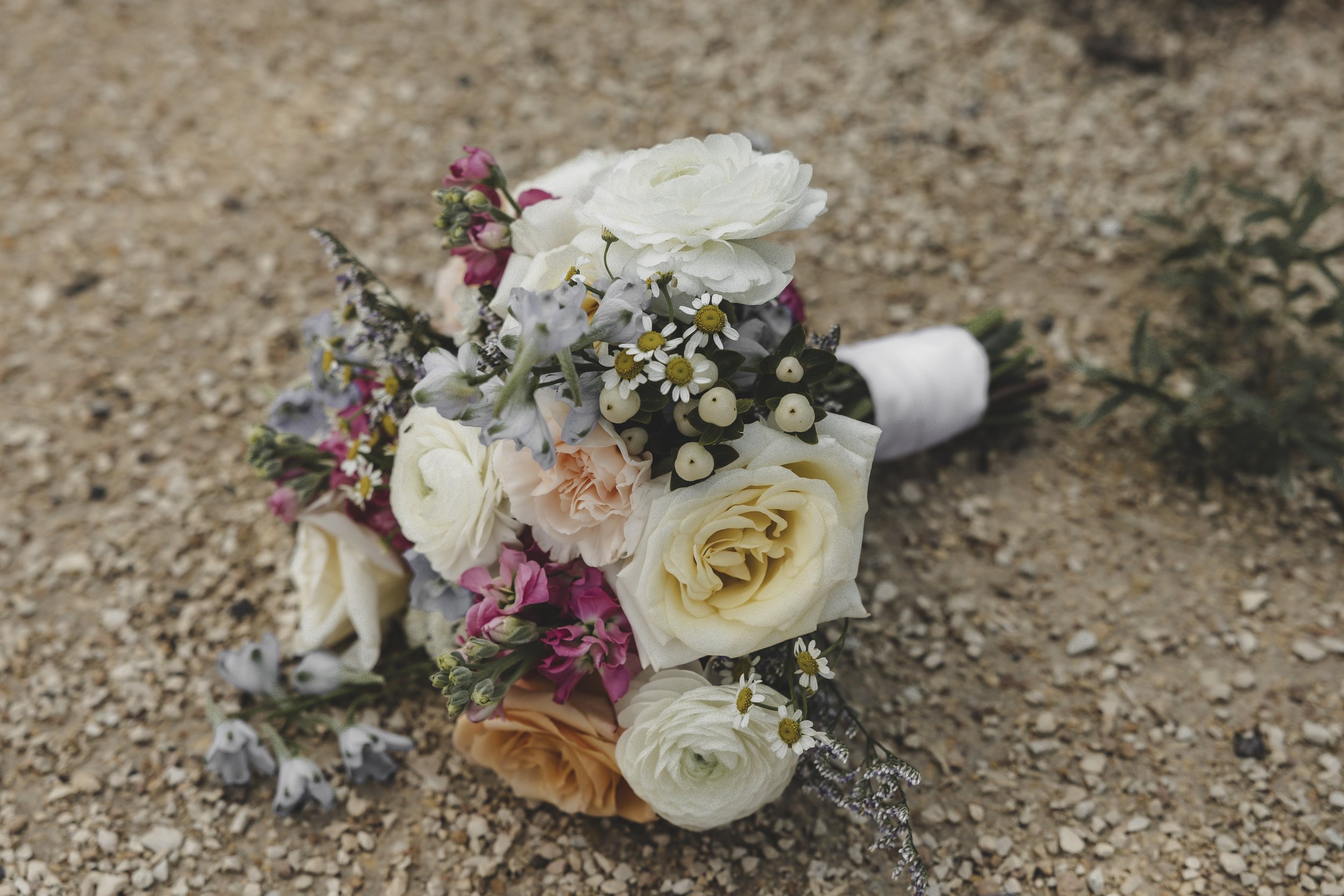 earth_buds_florist_winkler_bridal_bouquets_wedding.jpeg