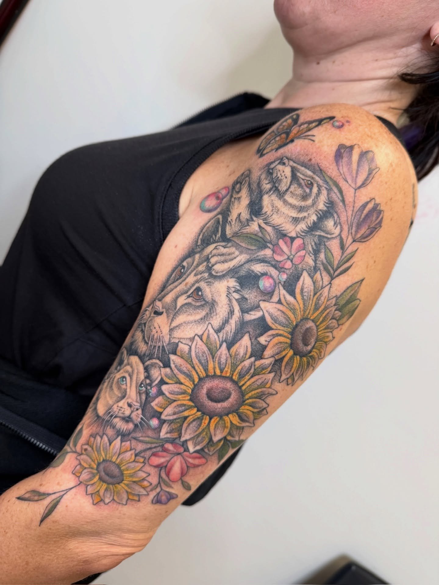 Lion half sleeve done by Koryn 🦁 She is still available this month to tattoo you so click the link in bio to book!

#lion #liontattoo #familytattoo #colortattoo #blackandgreytattoo #njtattooartist #njtattooshop