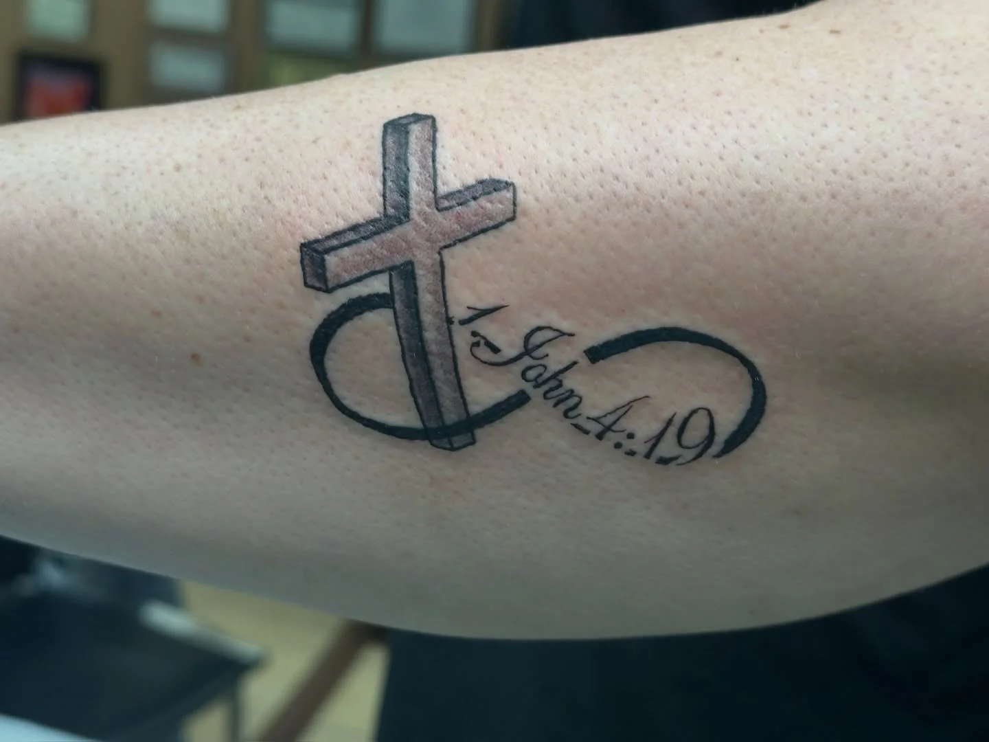 Cross and bible verse done by Caroline ✝️ She&rsquo;s booking for February so click the link in our bio to book with her!

#bibleversetattoo #crosstattoo #bibleverses #njtattooshop #njtattooartist