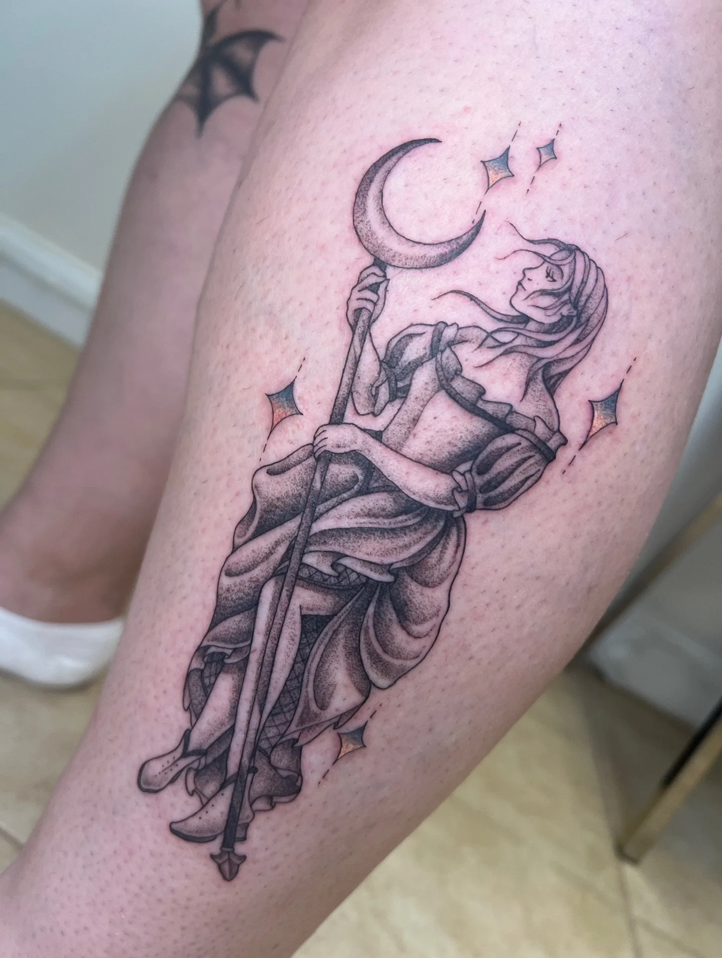 Beautiful moon lady done by Koryn 🌙 She loves doing tattoos like these so click the link in our bio to book!

#moonlady #ladytattoo #moontattoo #finelinetattoo #njtattooshop