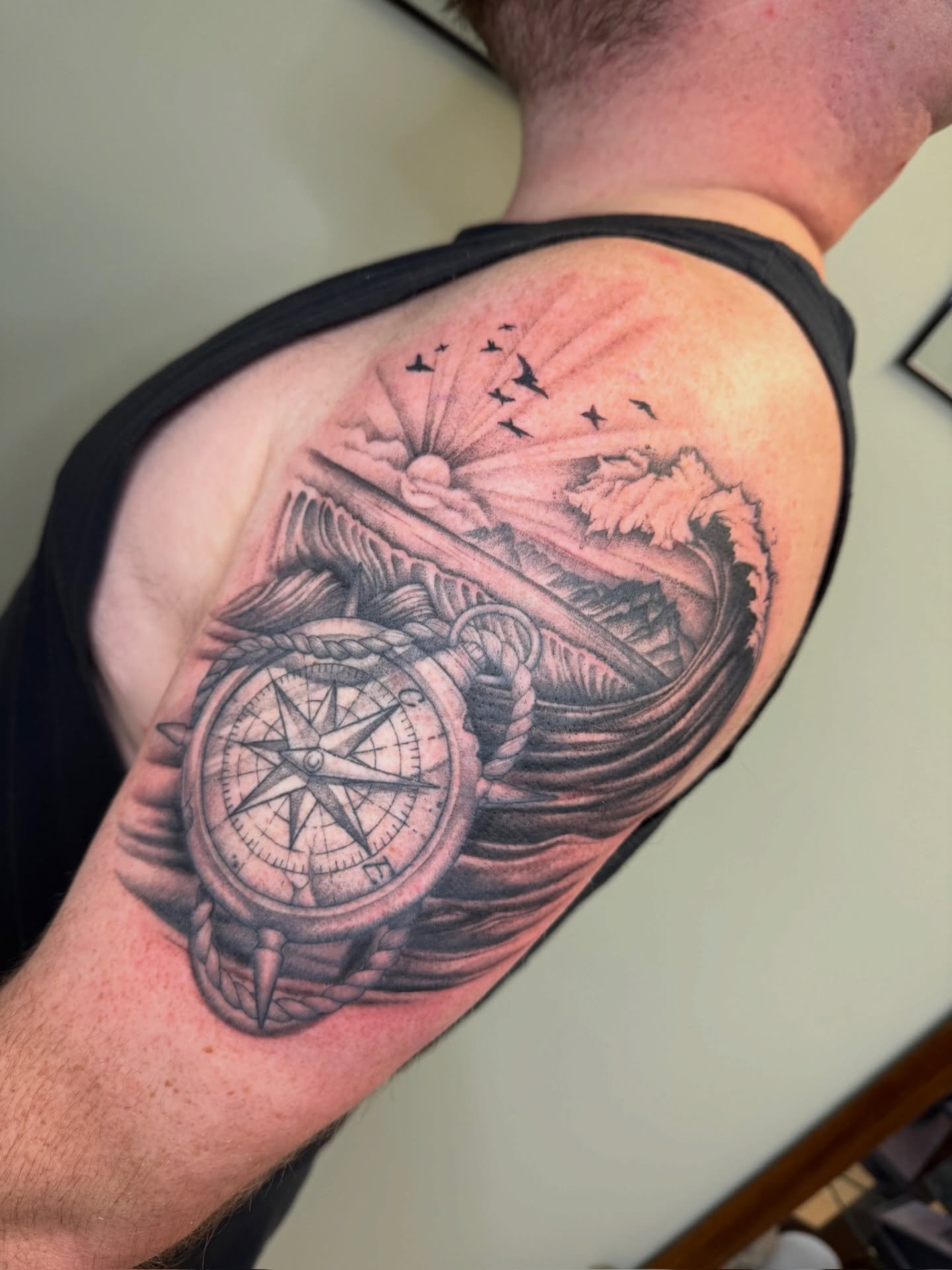 Absolutely stunning piece done by Koryn 🌊 Click the link in our bio to book with her!

#compasstattoo #wavetattoo #beachtattoo #blackandgreytattoo #njtattooshop
