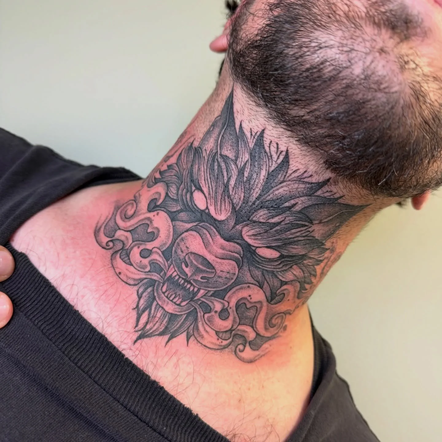 Sick throat piece done by Koryn! Fill out the form in our bio to book your next piece with her 🐺

#throattattoo #wolftattoo #blackandgreytattoo #njtattooshop #njtattoo