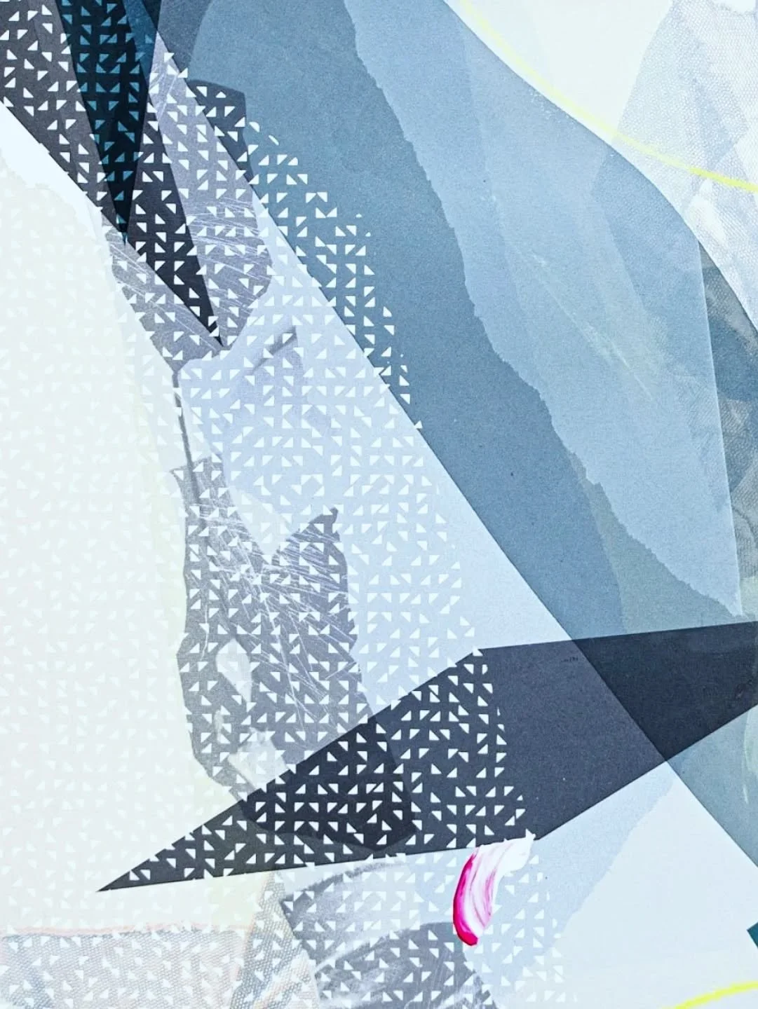 d e t a i l

Lots of translucent layers in this one off screen print...... seems fitting for the season ahead......

#print #printmaking #screenprint #serigraphy #handprinted #interior #fineart #workonpaper #inkonpaper #graphic #monotype #monoprint #