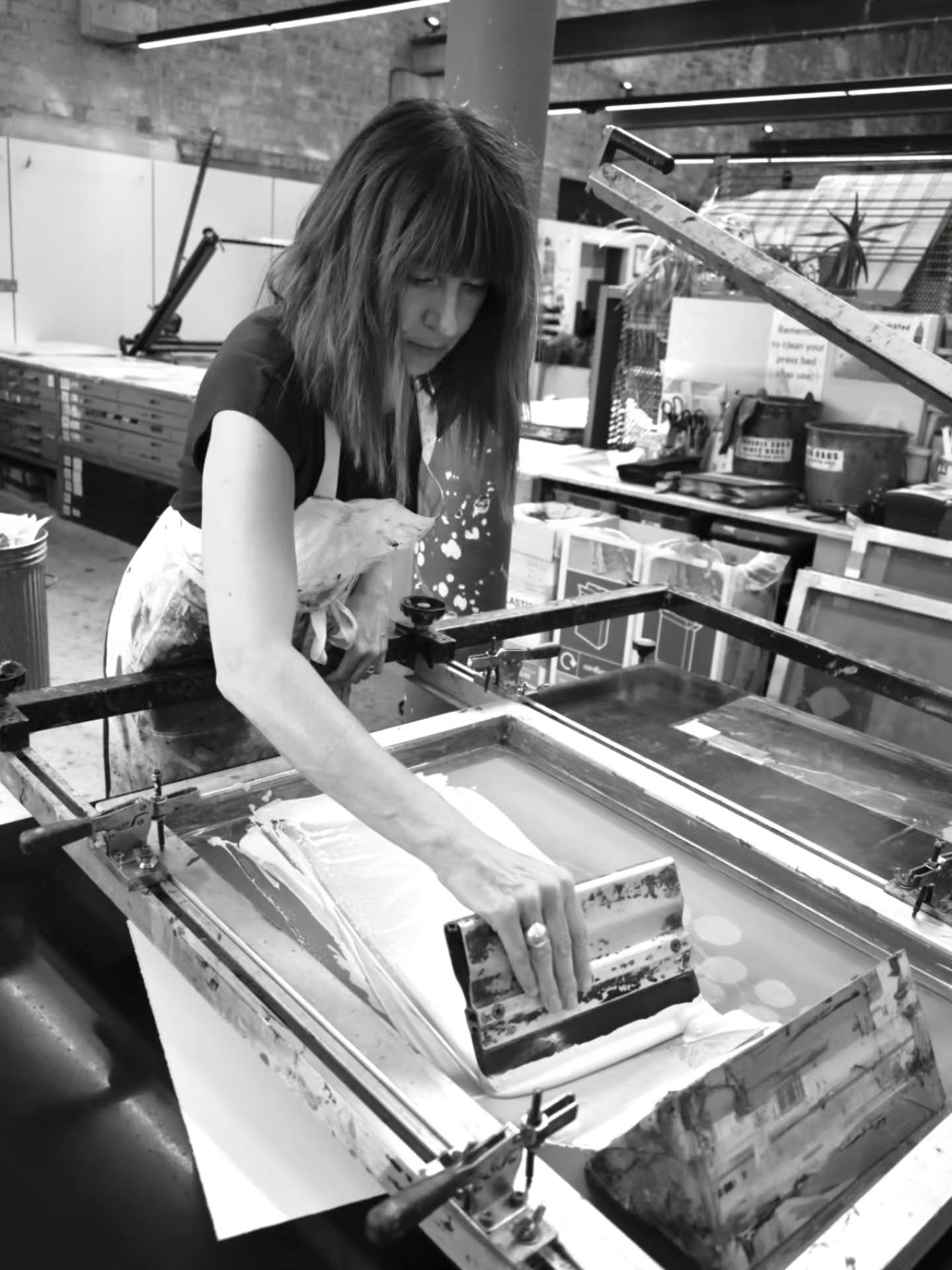 Squeegee motion shot @edinburghprintmakers 
I did a lovely visit with some of my art students today and we enjoyed the best sunshine walk 🌞
Thank you EP for being so generous with your time and space today......
