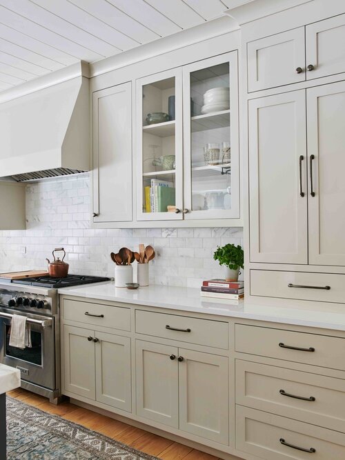 Cabinet Hardware Pairings, What Color Knobs For Off White Cabinets
