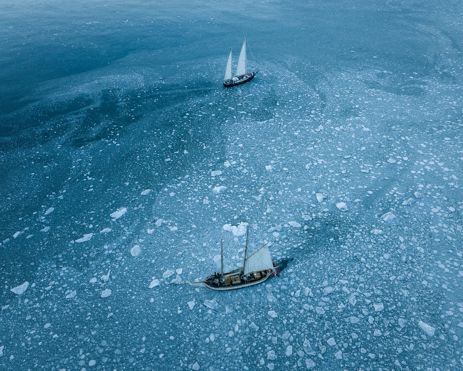 Drone Photography of iceberg in greenland tobias hägg airpixels.jpg