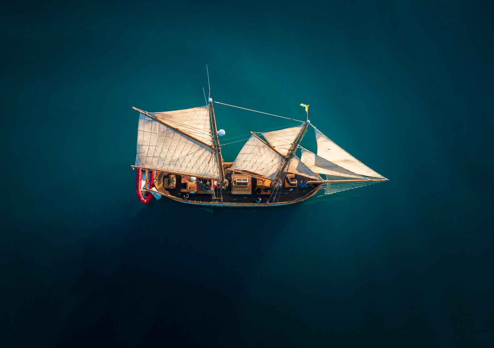 Drone Photography of sailboat in greenland tobias hägg airpixels.jpg