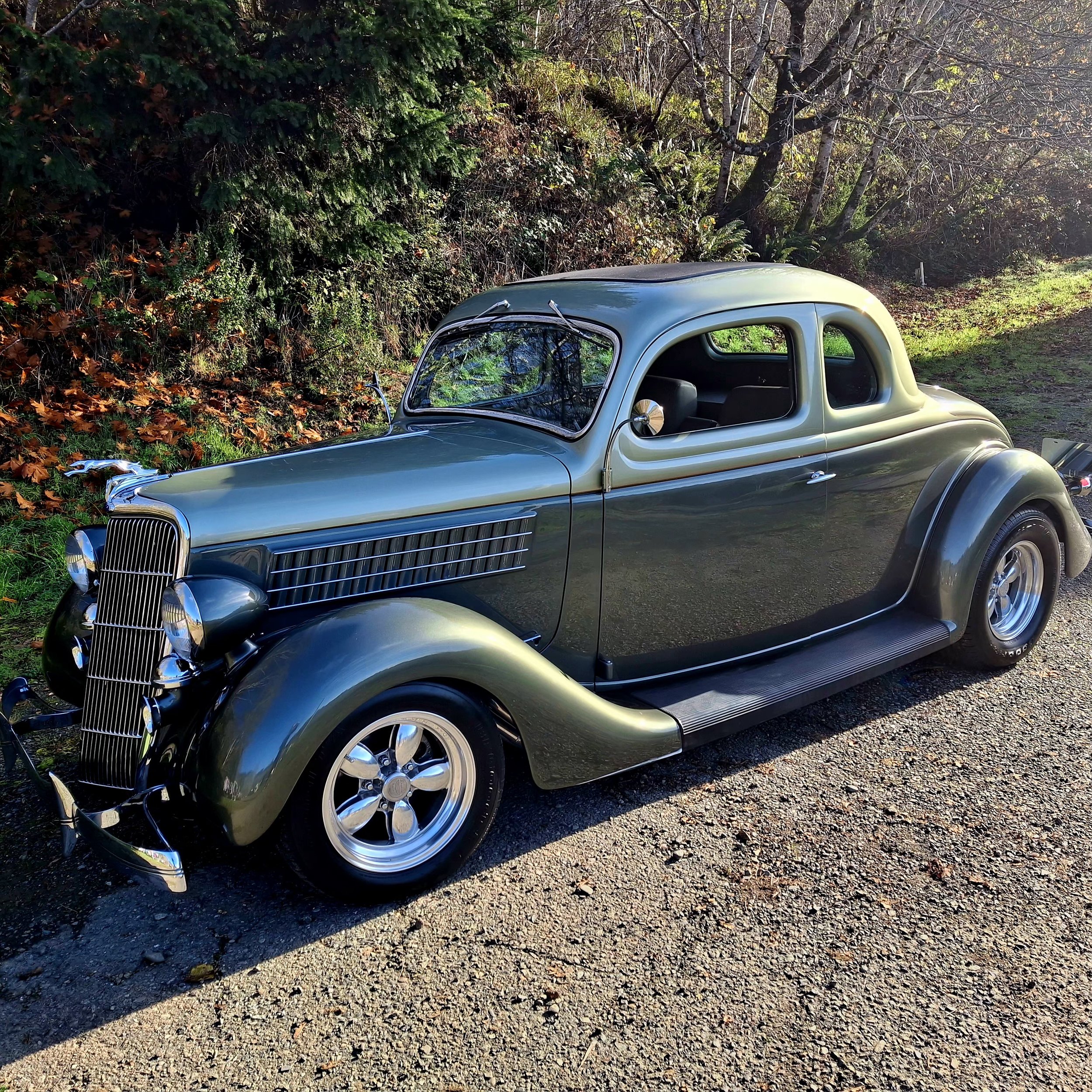 1935 Ford 5 Window Coupe: Mike Putnam
