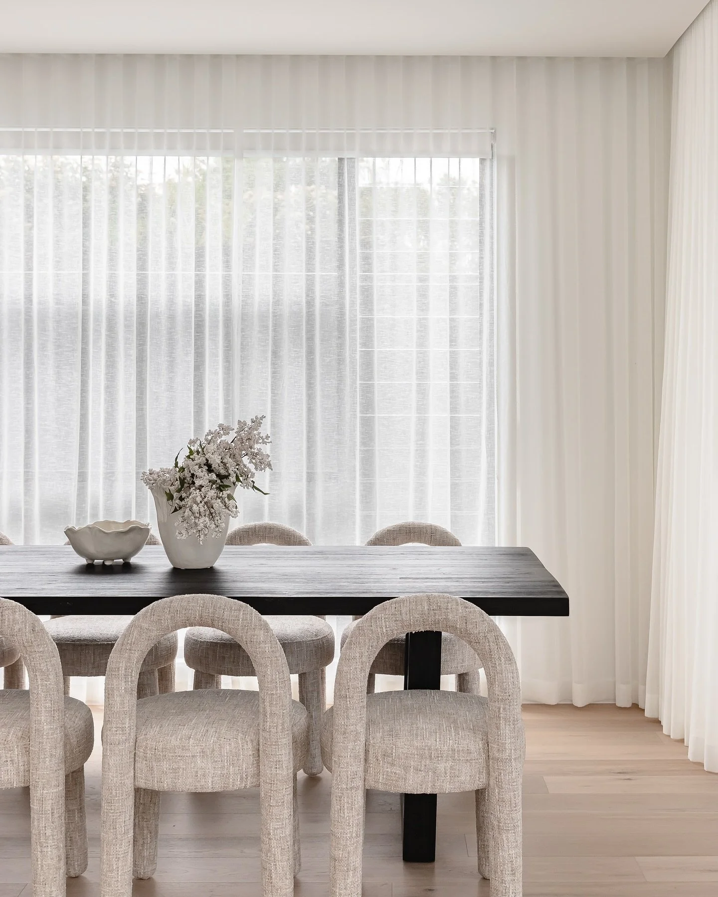 Soft drapery, sculptural seating, and the quiet confidence of contrast.

&bull;

&bull;

&bull;

#sydneyrealestate #styledtosell #realestate #homedecor #interiorinspo #interior #styling #property #sydney #staging #instadecor #homestyle #homestyling #