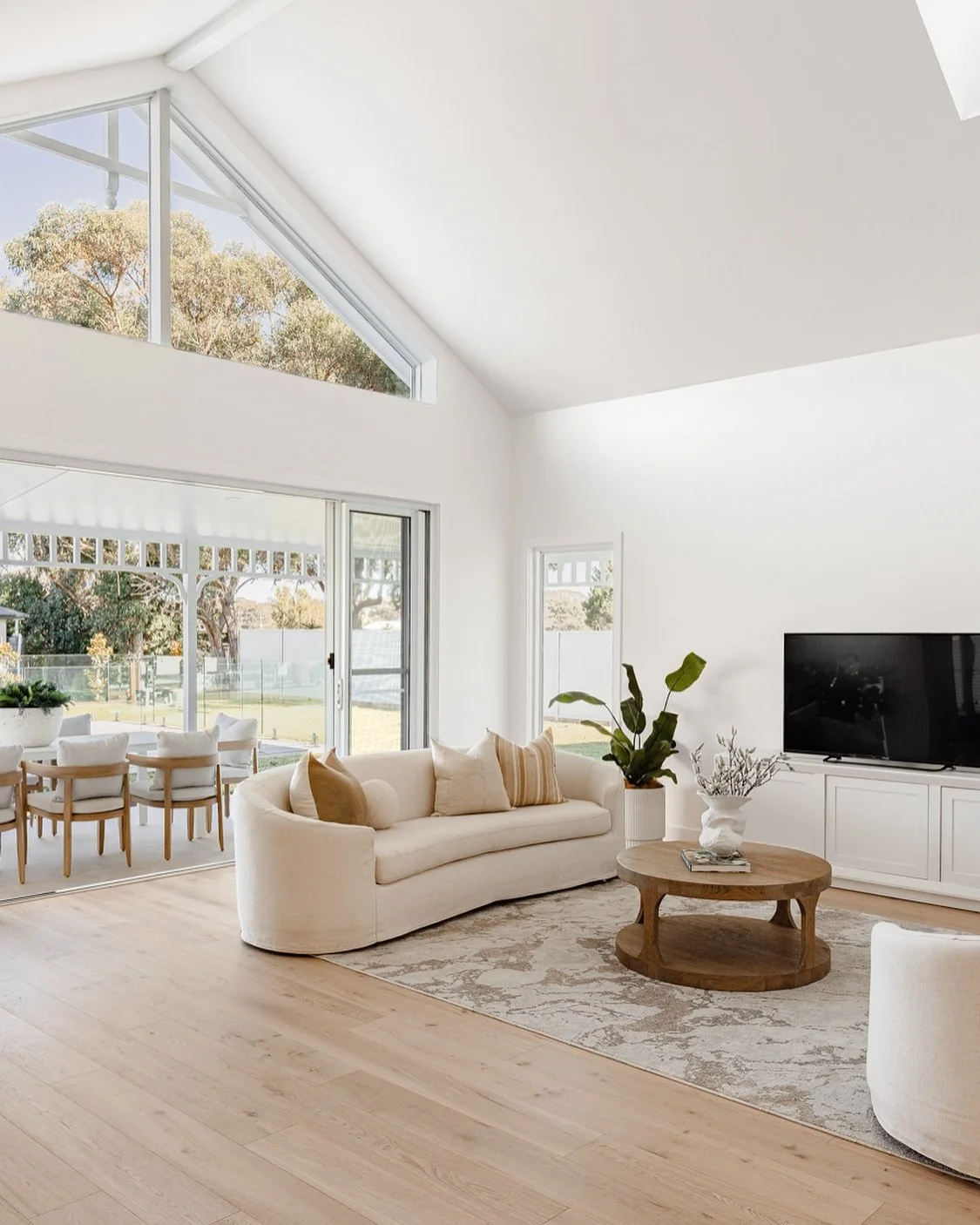 Working our way through the images of some of our previous projects and this beauty is first on the list. With a modern Hamptons aesthetic, we&rsquo;ve styled this home with a combination of beige, white + timber along with some soft colour throughou