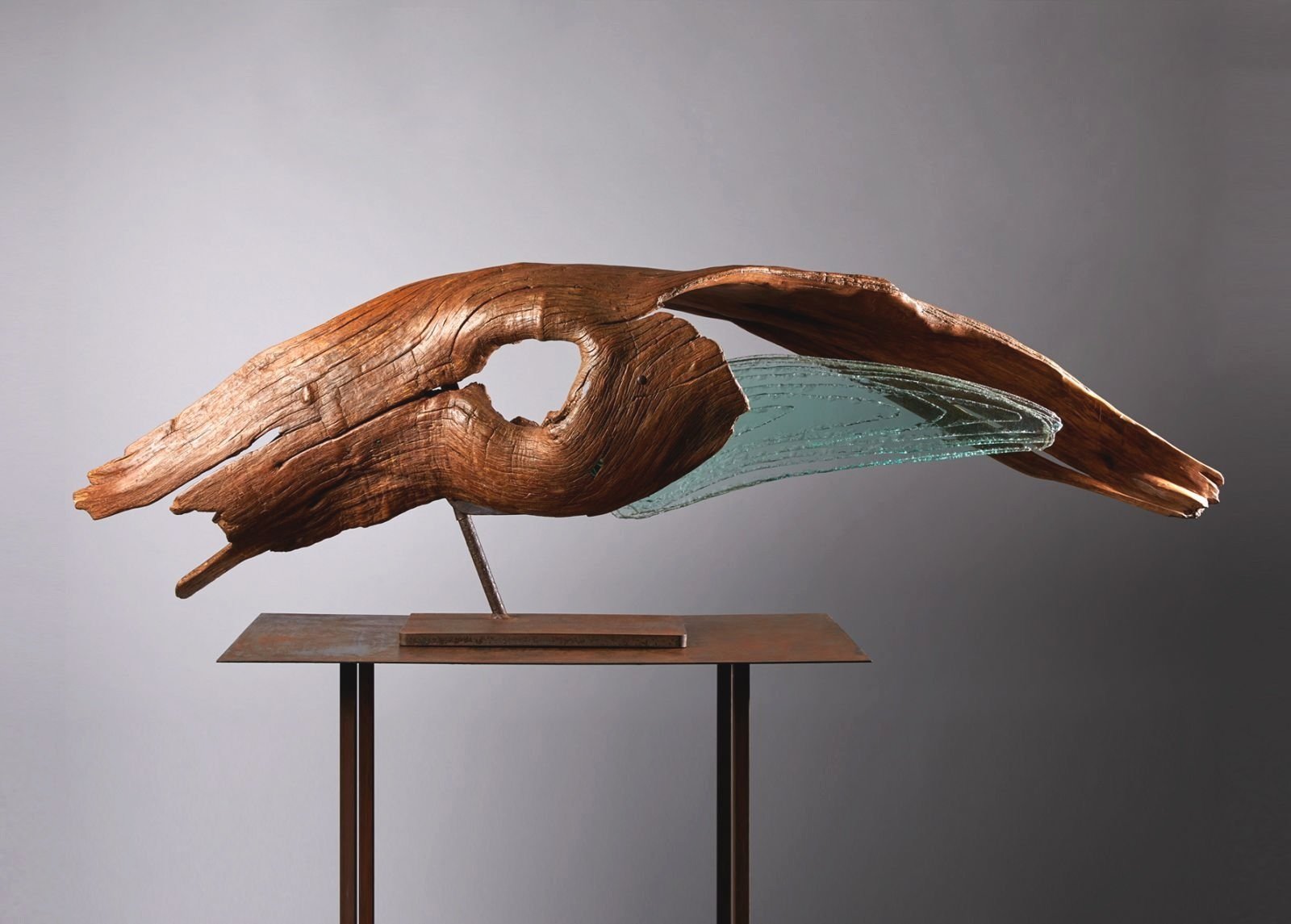 Banne sculpture contemporaine en bois, verre et métal