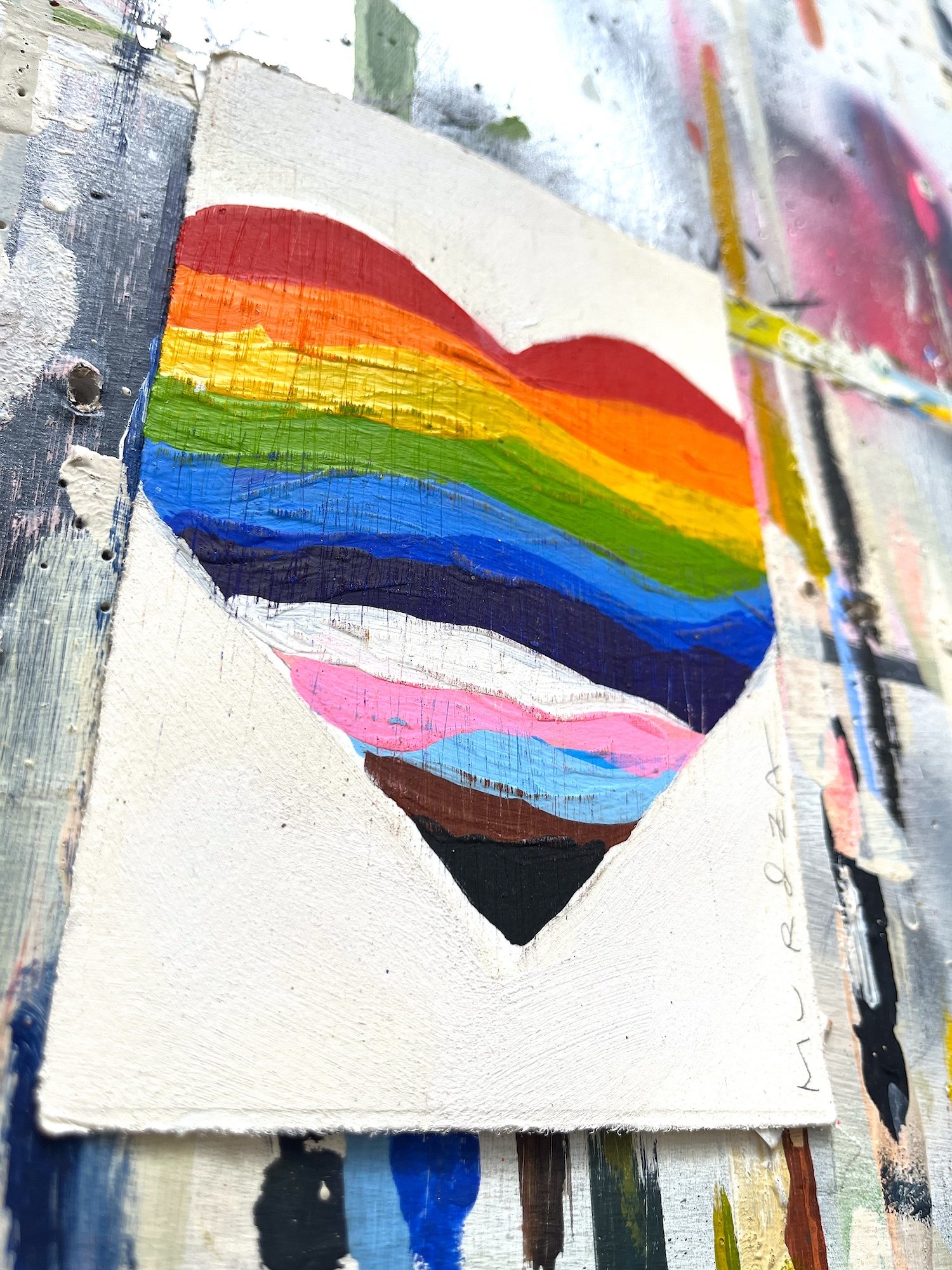 paper25_PaperHearts25-357_PrideLGBTQ+_6.5x4.5_detail1.jpeg