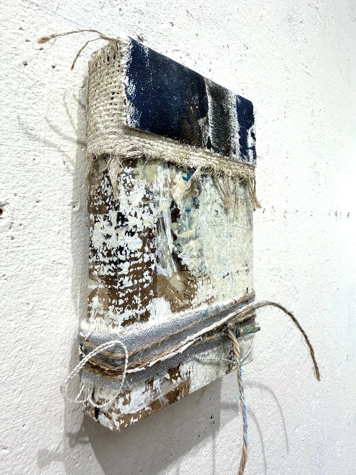 panel26_inv26-28_object26-08_6x4_detail1.JPG