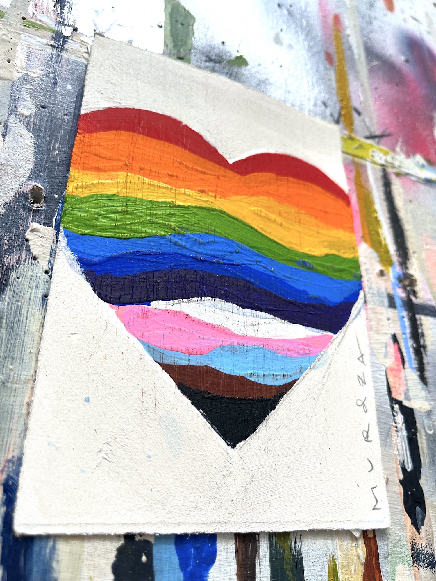 paper25_PaperHearts25-355_PrideLGBTQ+_6.5x4.5_detail1.jpeg