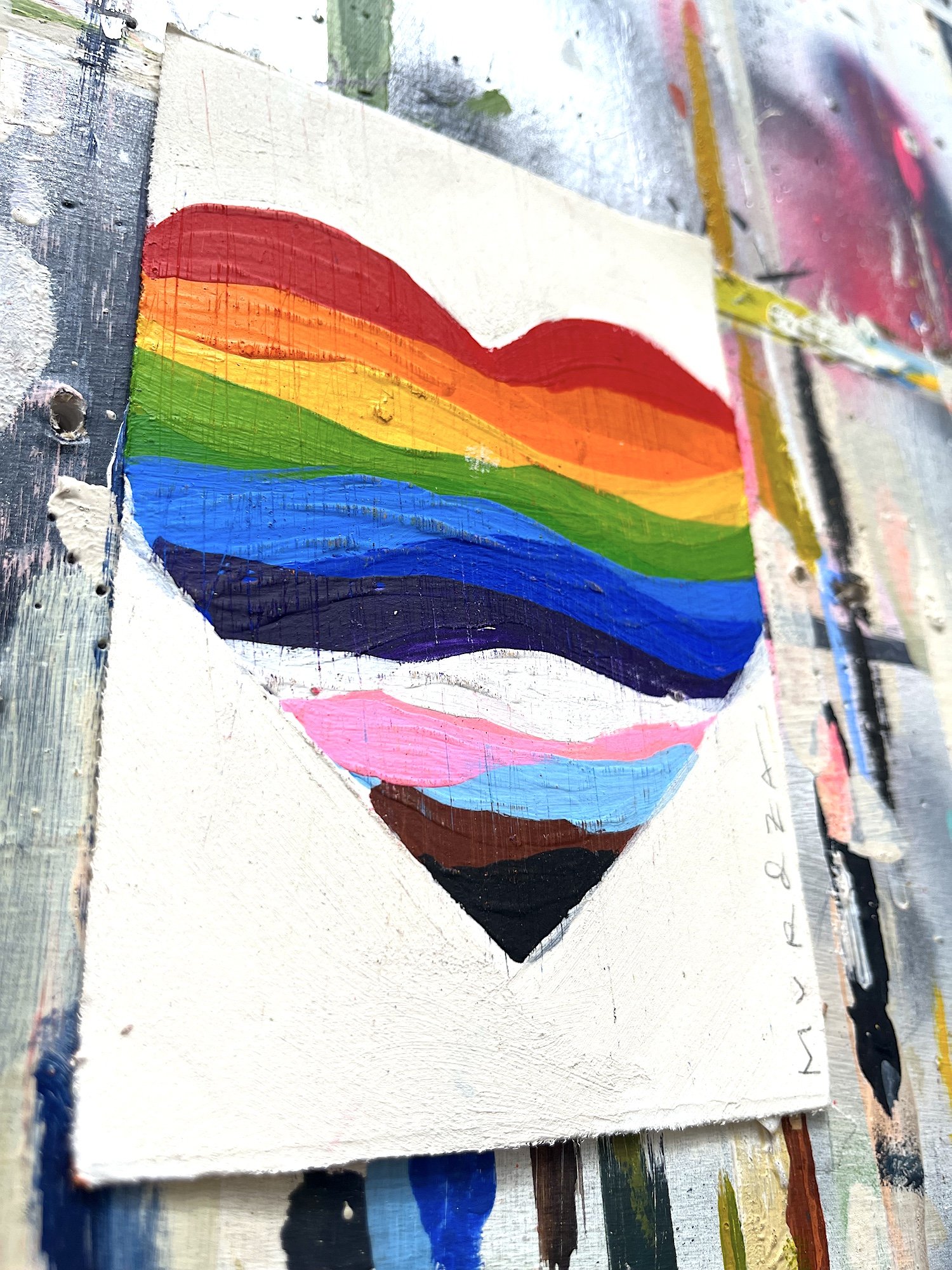 paper25_PaperHearts25-347_PrideLGBTQ+_6.5x4.5_detail1.jpeg