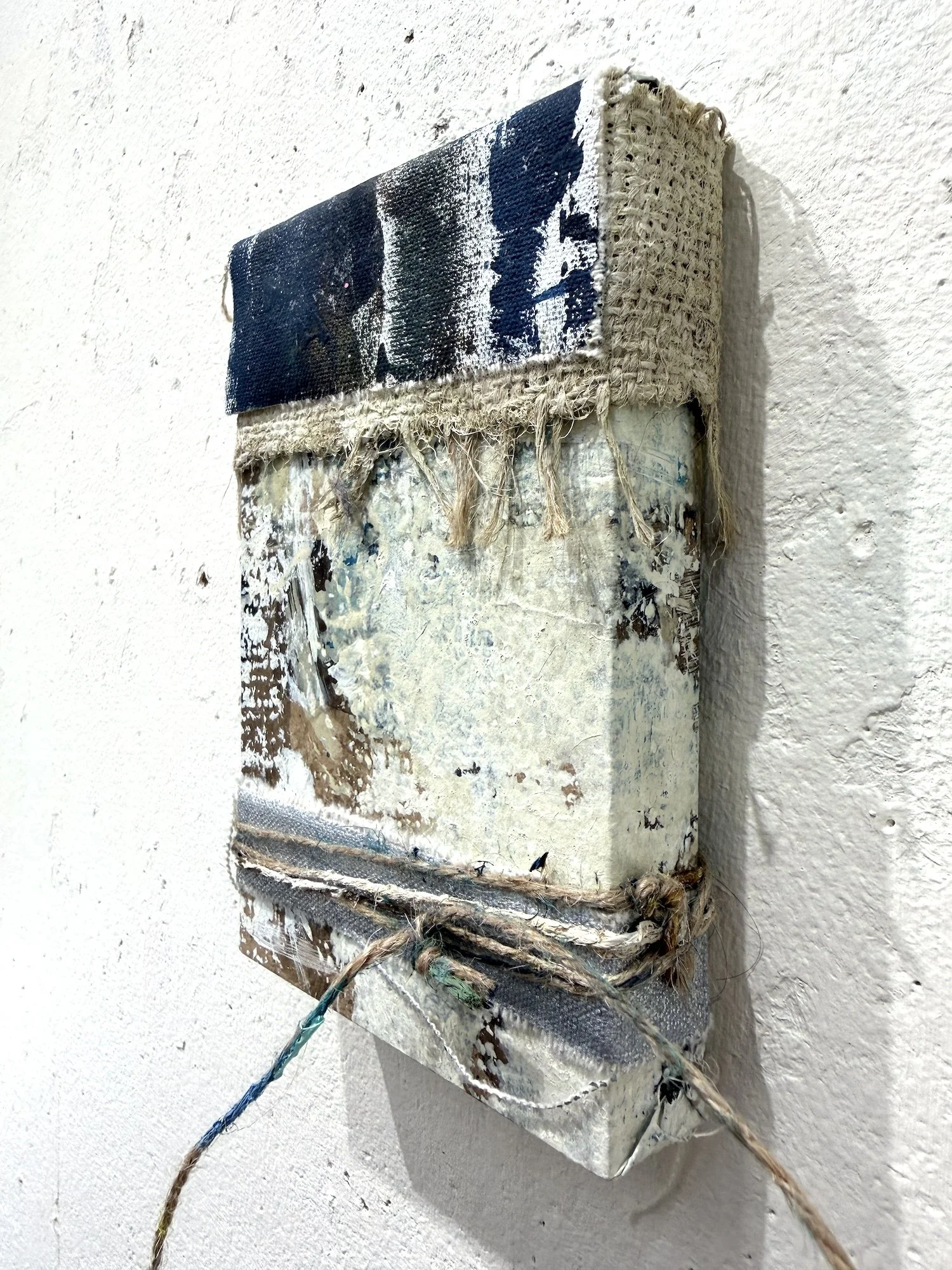panel26_inv26-28_object26-08_6x4_detail2.JPG
