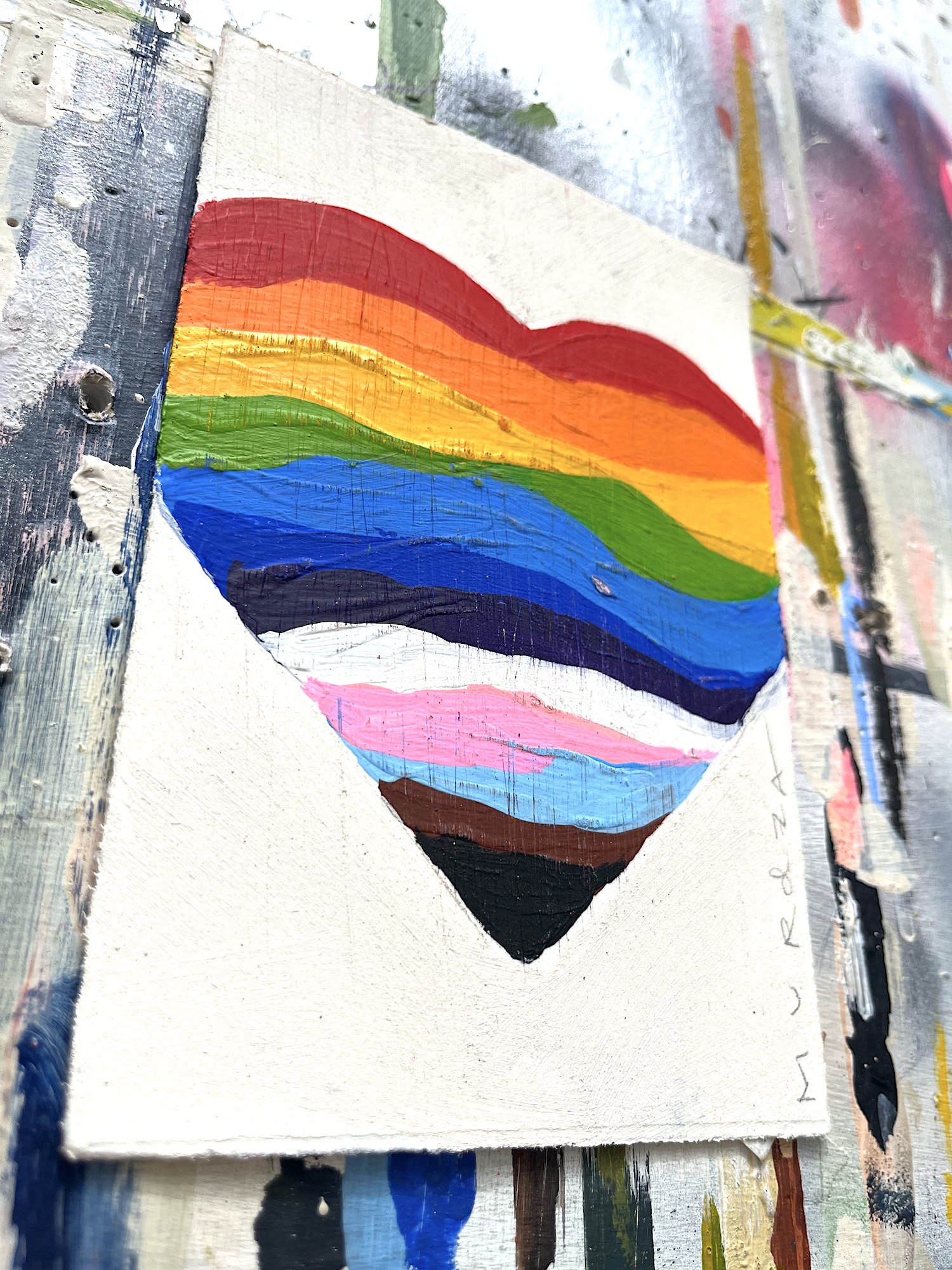 paper25_PaperHearts25-346_PrideLGBTQ+_6.5x4.5_detail1.jpeg