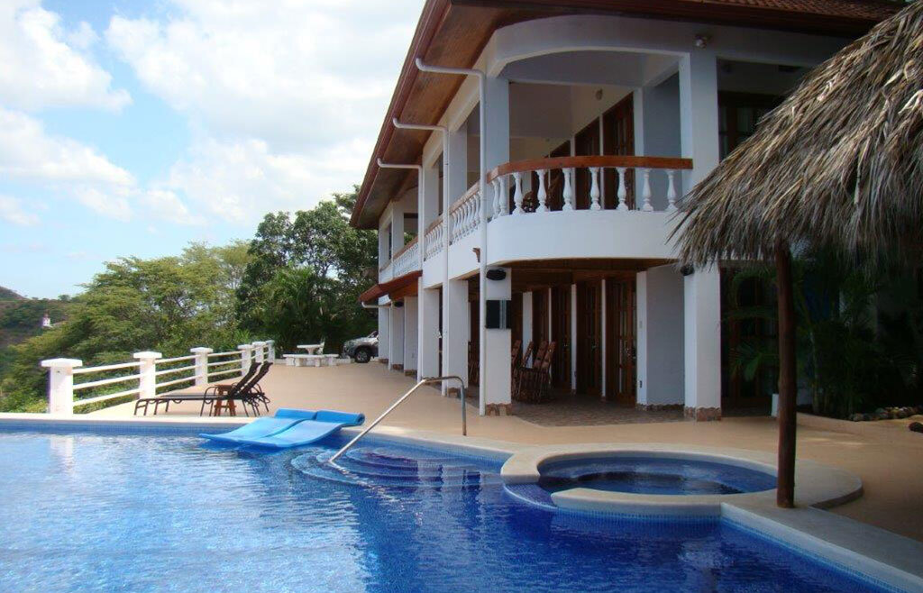 isla-azul-exterior-slideshow-3.jpg