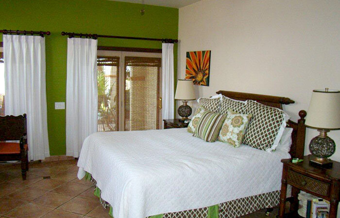 las-brisas-interior-slideshow-11.jpg