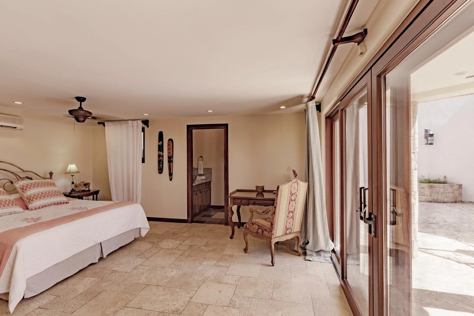 Durazno Bedroom Sliding Doors table and chair bathroom.jpeg