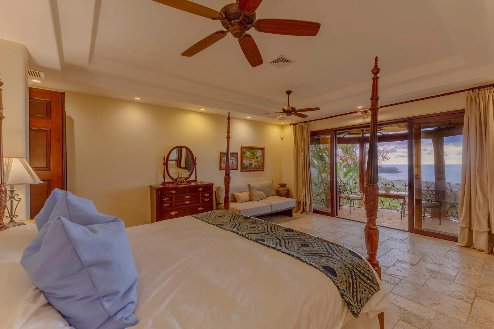Durazno Bedroom Sliding Doors Terrace Futon loveseat.jpeg