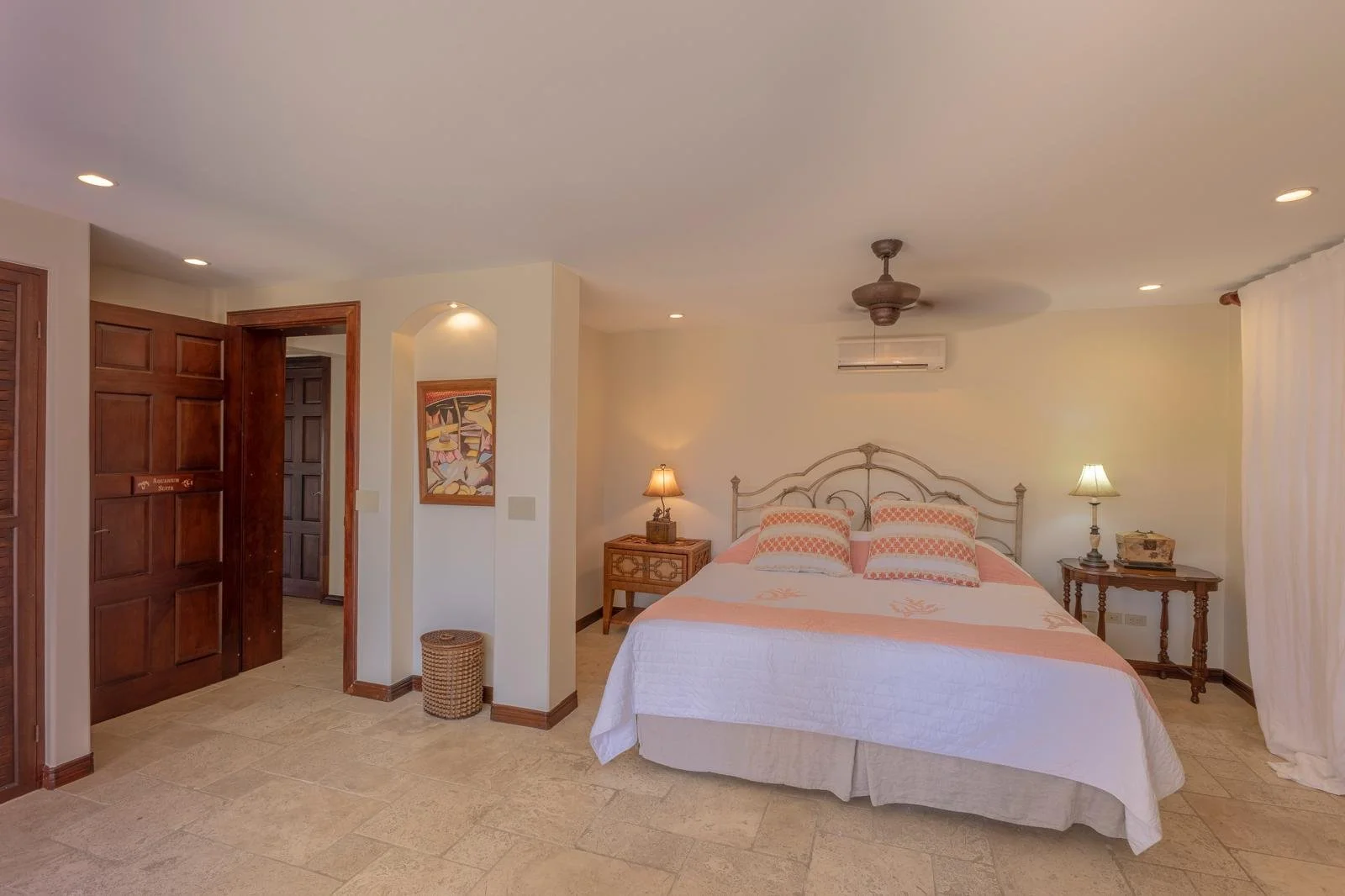 Durazno Bedroom Aquarium Suite.jpeg