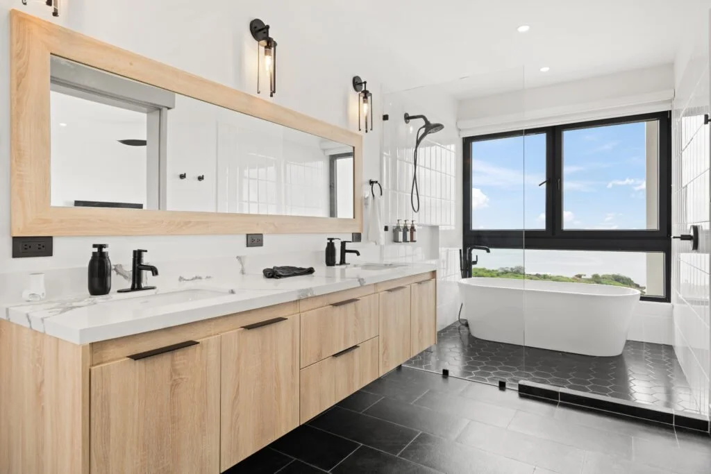 CS Bathroom 4 with soaker tub.jpeg