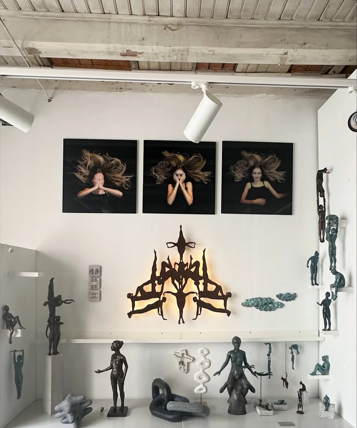 Under n&aring;gra dagar var atelj&eacute;n st&auml;dad. Tack alla som bes&ouml;kte oss under veckan som gick! Alla konstf&ouml;reningar p&aring; #KapsylensAtelj&eacute;er, alla trevliga nyfikna p&aring; #OpenHouseStockholm och #Craftweek och #kapsyle