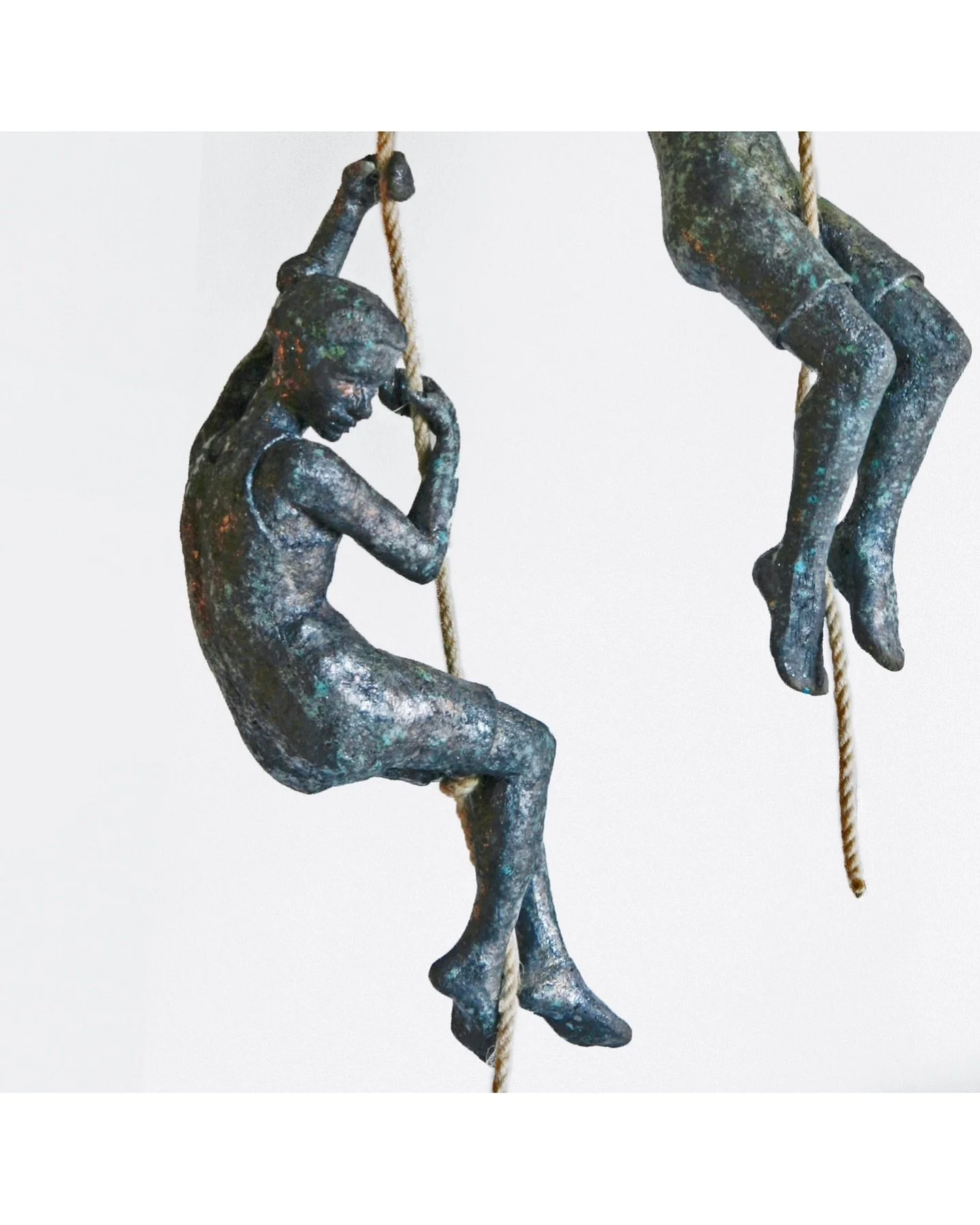 Snart p&aring; #KonsthallBorgviksG&aring;rd tillsammans med verk fr&aring;n 27 konstn&auml;rer fr&aring;n @skulptorforbundet . Nu v&auml;ntar n&aring;gra hektiska h&auml;ngningsdagar inf&ouml;r vernissage den 19 kl. 11😅 V&auml;lkomna till @gallerima