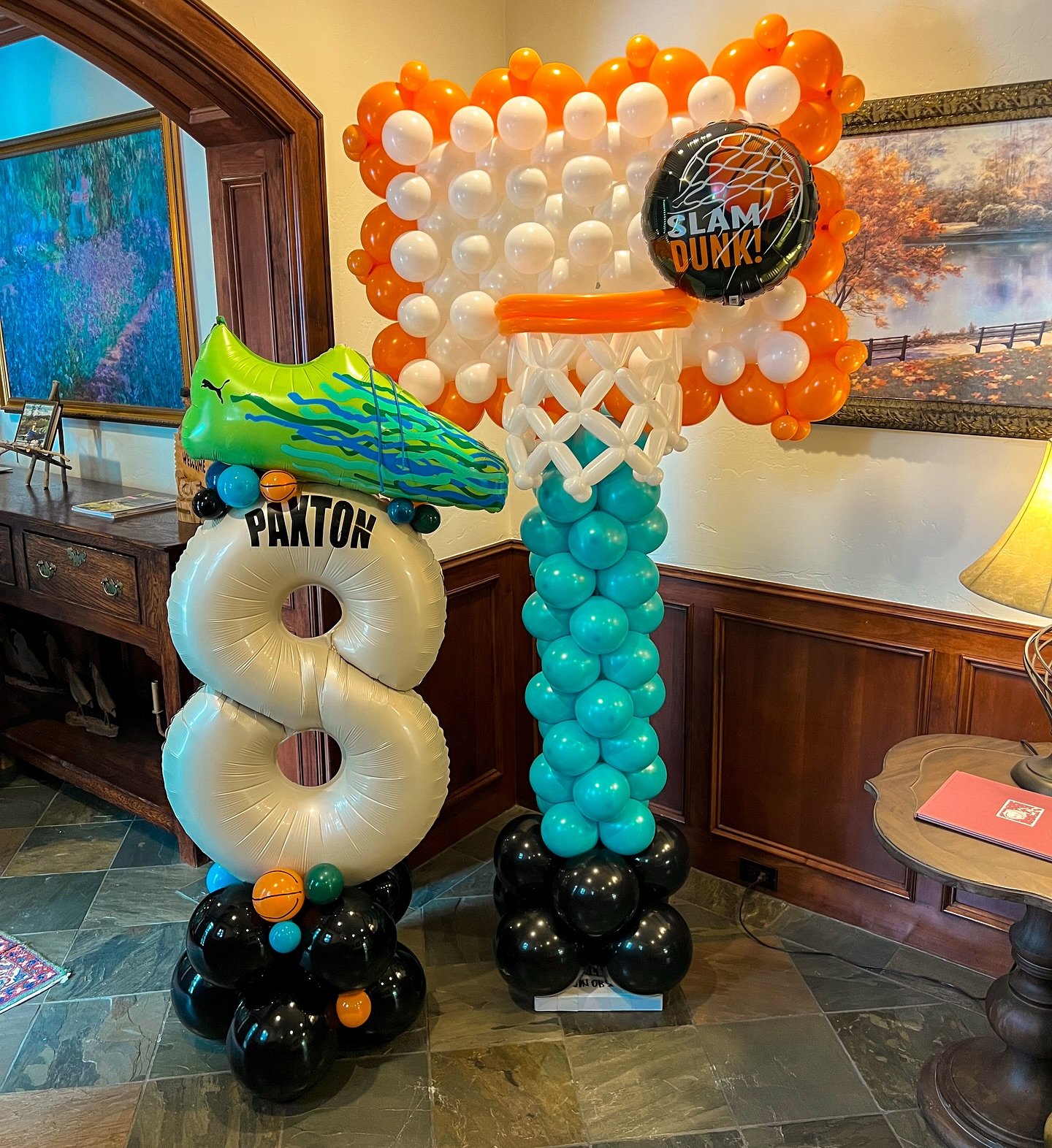 Did my best to recreate the PUMA x LAMELO BALL shoes. Swipe to see the actual shoe. How did I do? I learn so much about what&rsquo;s cool from my clients. 
.
.
.
. #balloontower #balloon #birthdayballoons #birthday #balloons #organicballoons #balloon