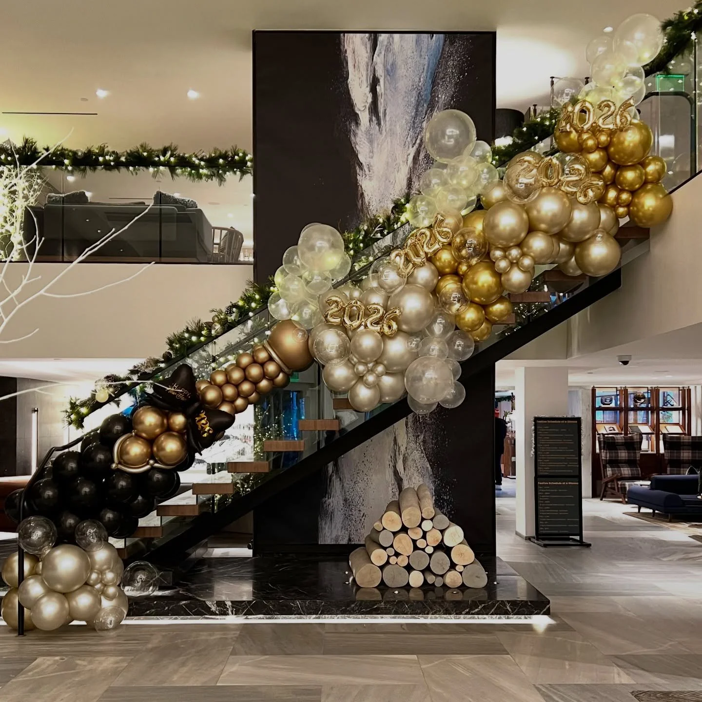 2026 deserved a proper entrance ✨ Big things ahead, and I&rsquo;m only getting better with every step.
#balloongarland #ballooninstallation #balloonartist