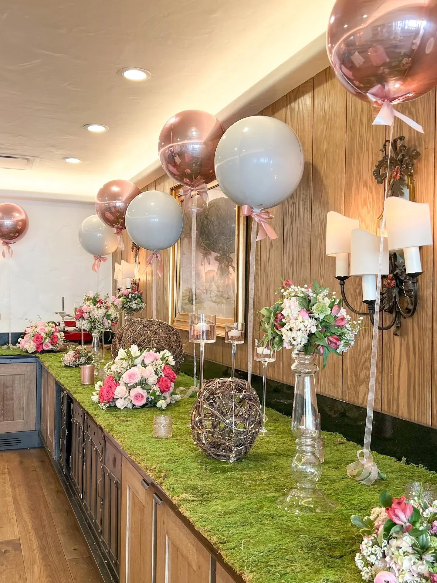 Orbz floating through a Parisian garden dream ✨
#orbz #heliumballoons #ballooncenterpieces