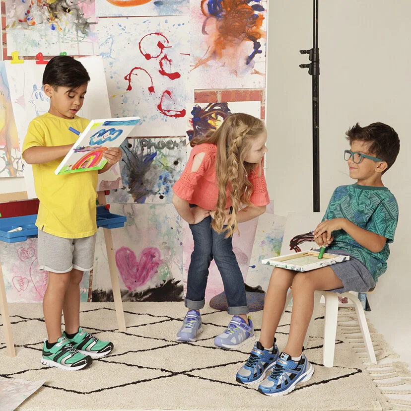 Tsukinoshi_3kids_painting.jpg