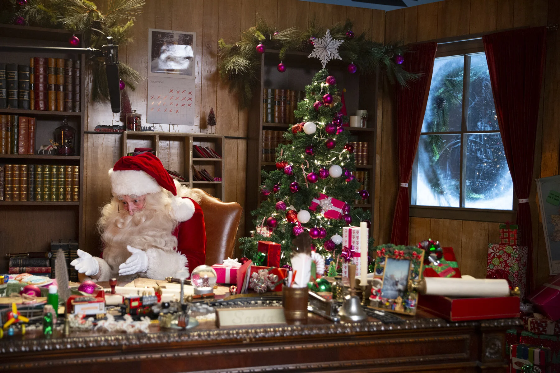 santa_calling_MG_0345.JPG