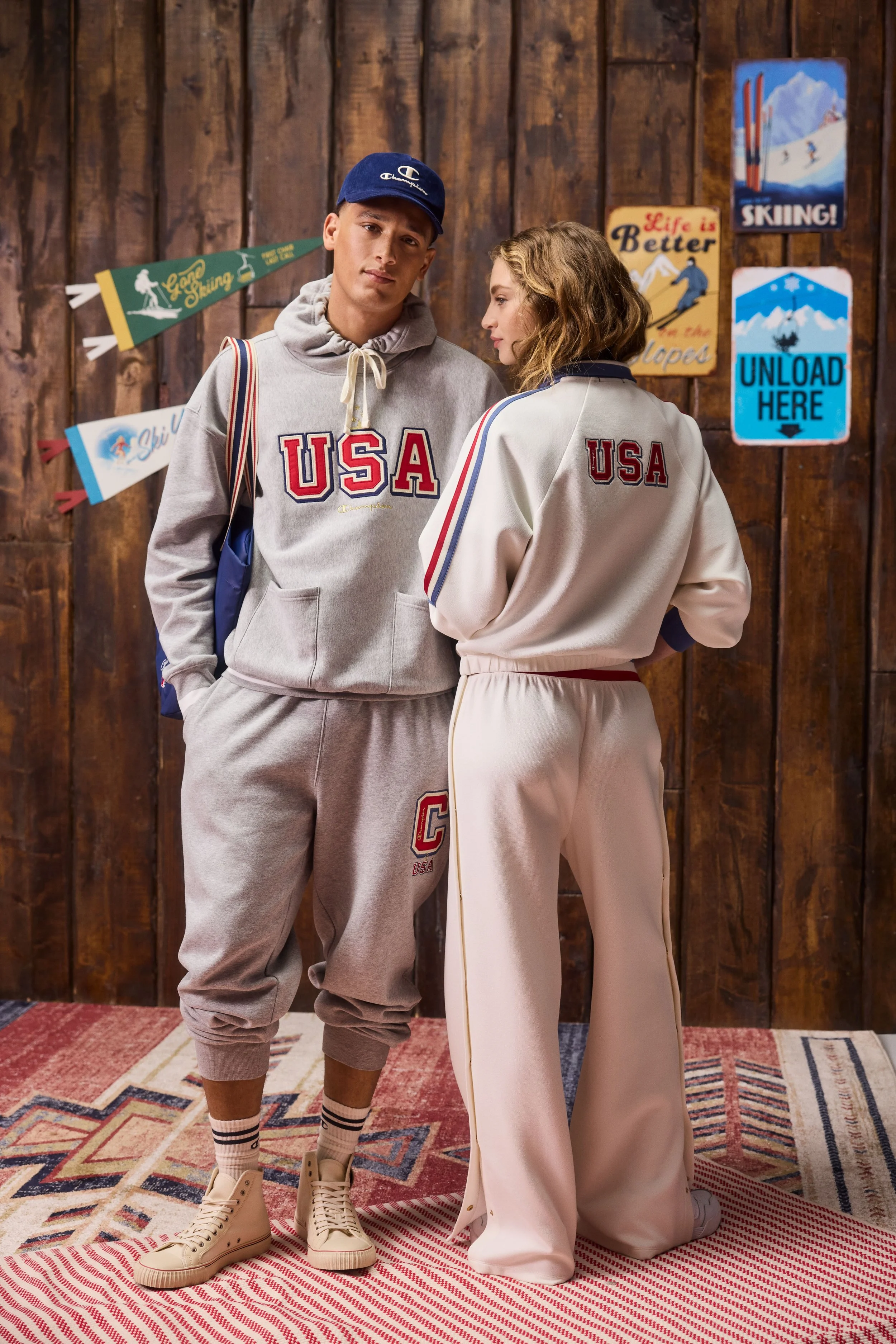 JPG admin only-SHOT 3_CHMP-W25 WG_GOLD MDL_DOUBLE_1147_FINAL.jpg