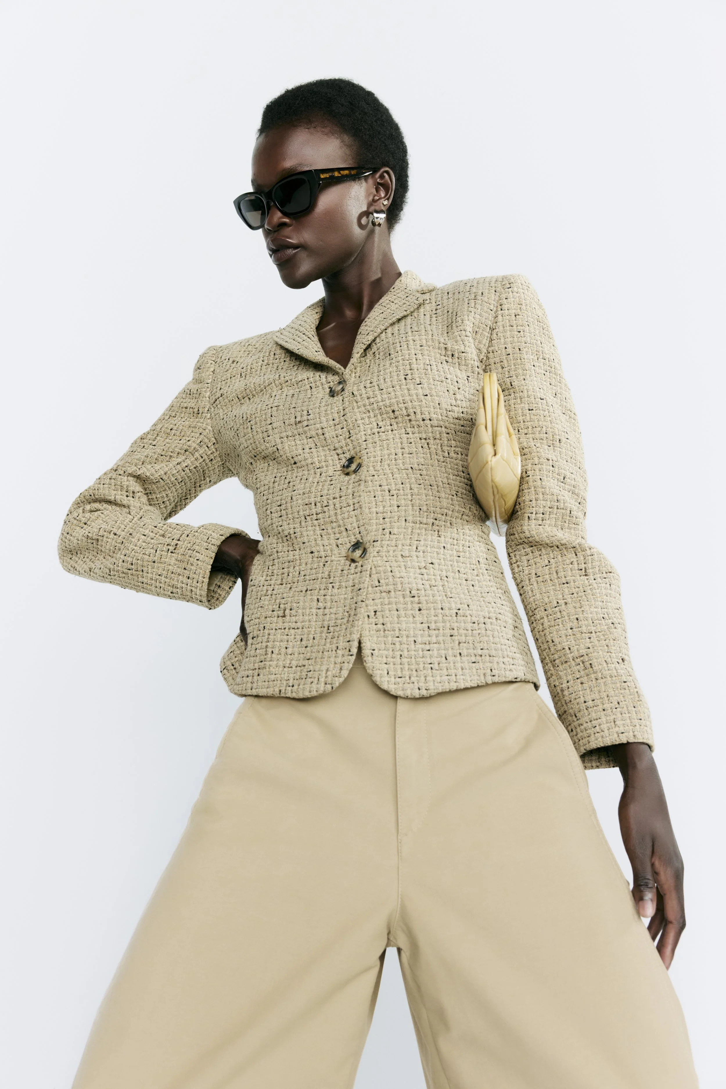 20260722_ABatz_ThredUp_Fall26_Shot3_SculpturalDressing_0034 copy.jpg