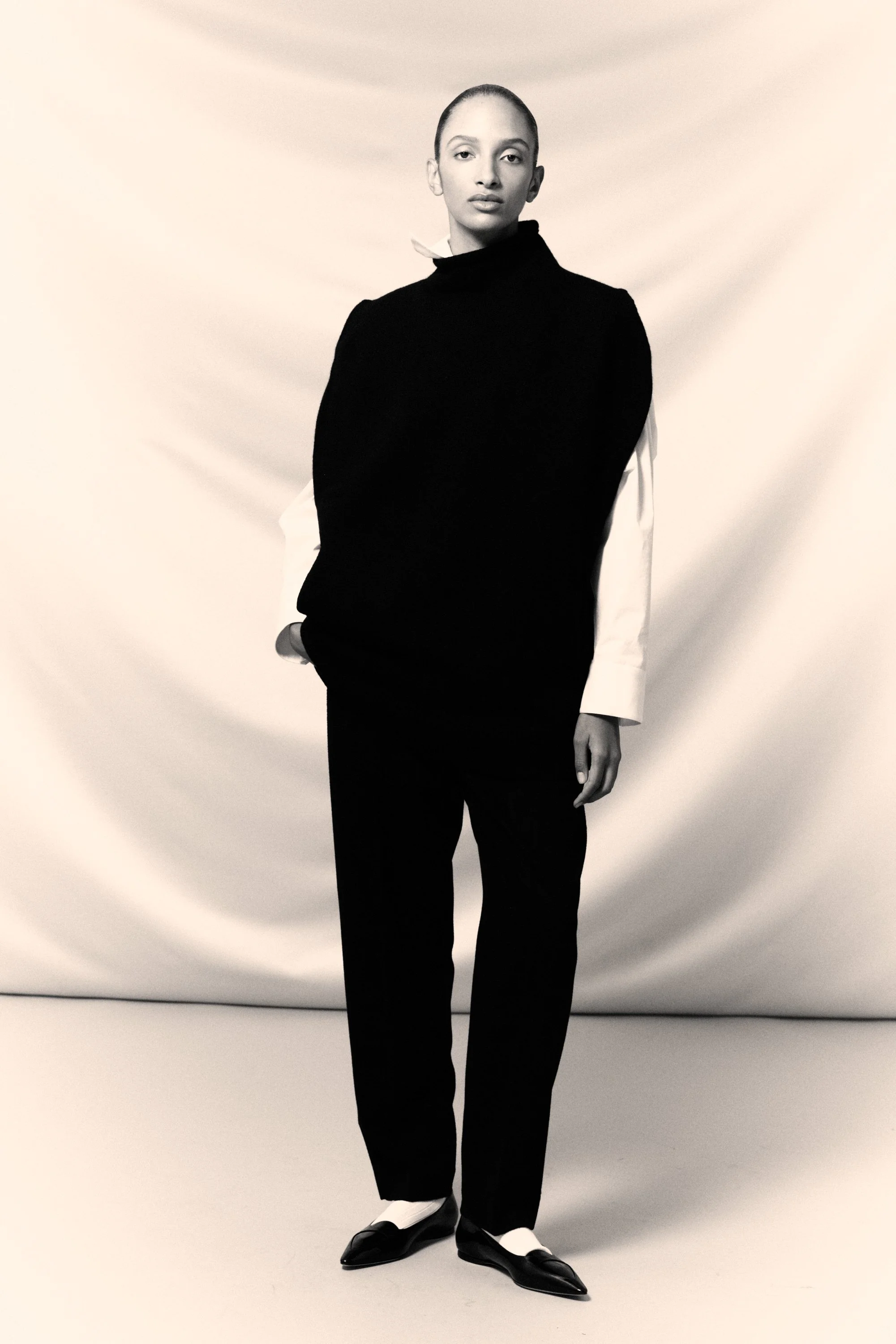 20251106_HIRSH_ABatz8875 1.jpg