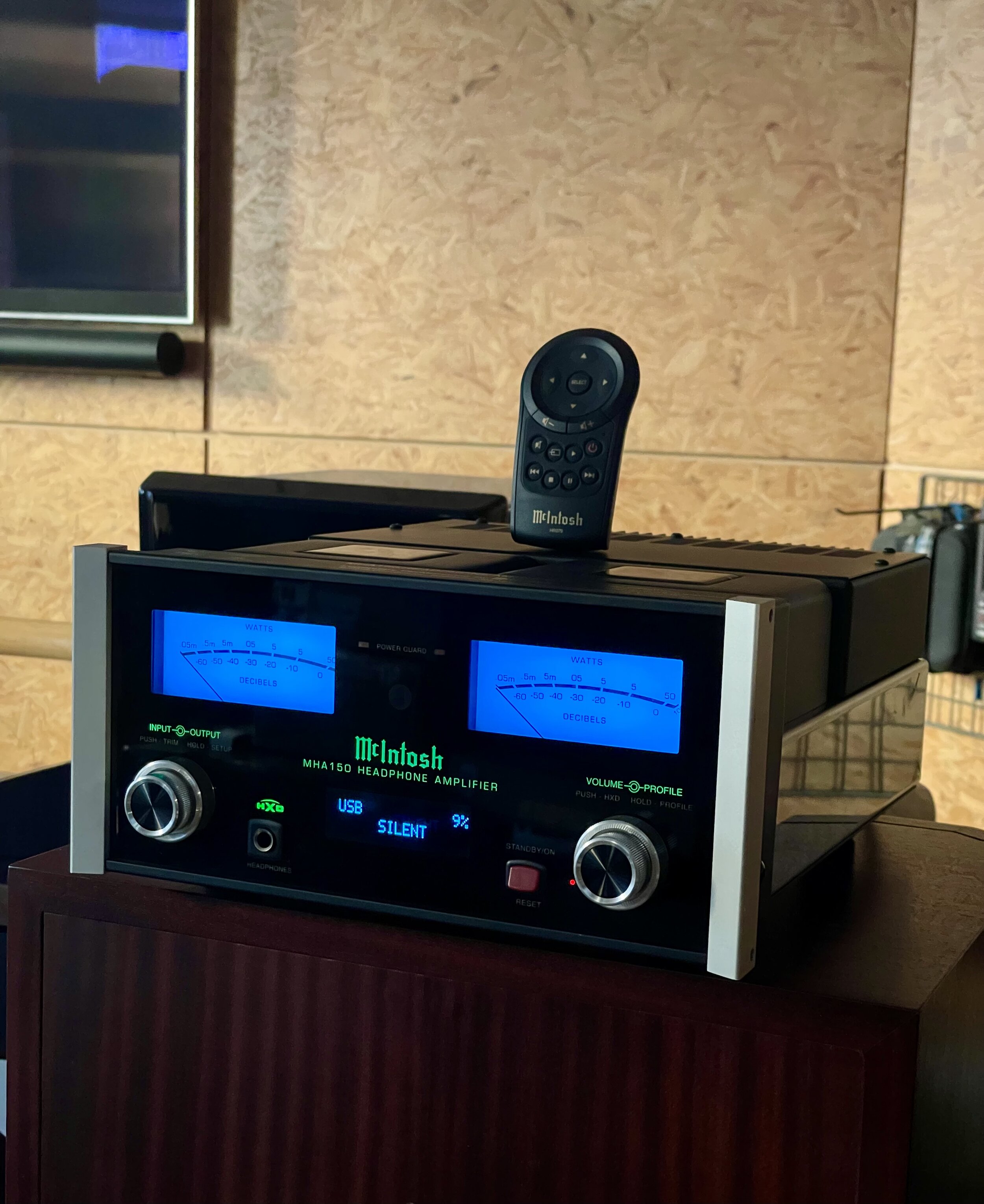 McIntosh MHA-150