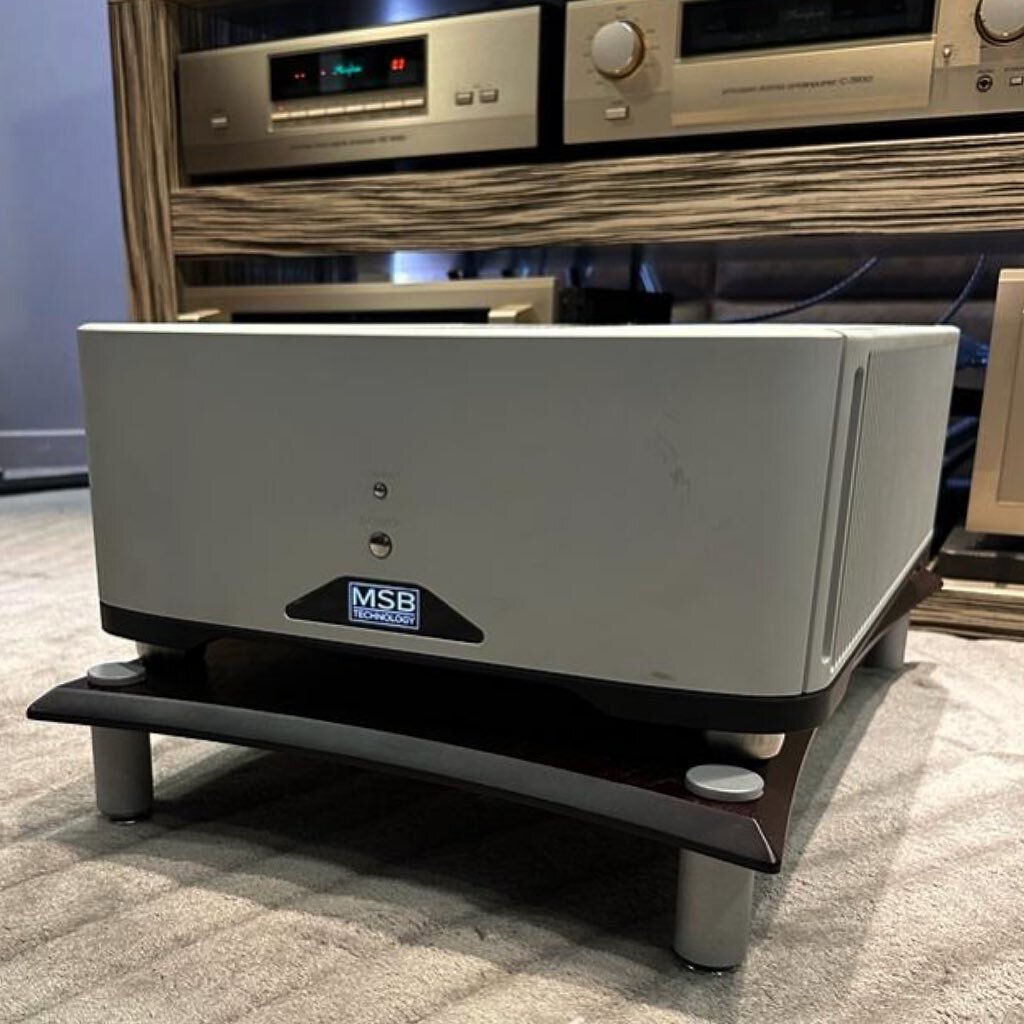 R&eacute;solution exceptionnelle,
Image incomparable 
Douceur d&eacute;concertante,
et... Sublime Autorit&eacute; !
Tout y est.  #musichallauditorium #msbtechnology #hifiparis #highendamplifier #hifi #highendaudio #hautefidelite #instaaudio #hifiampl